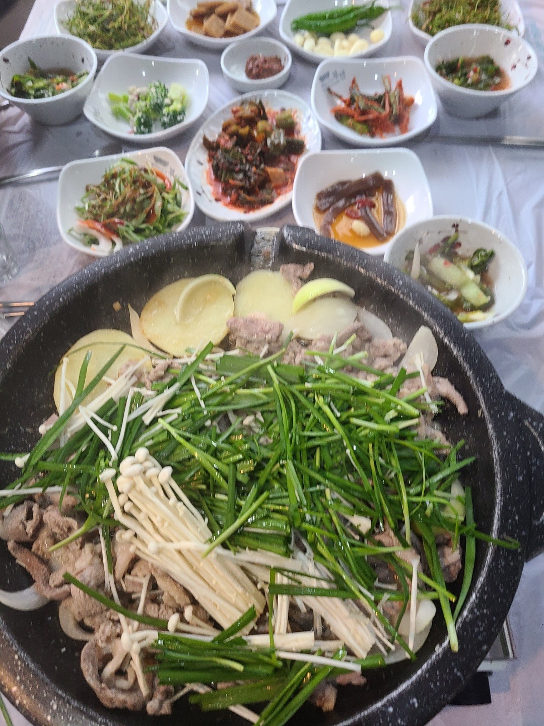 갓김치 대파김치 열무물김치등 여라가지직접담근김치 정말맛있었어요 - 부산역 맛집 도원가든