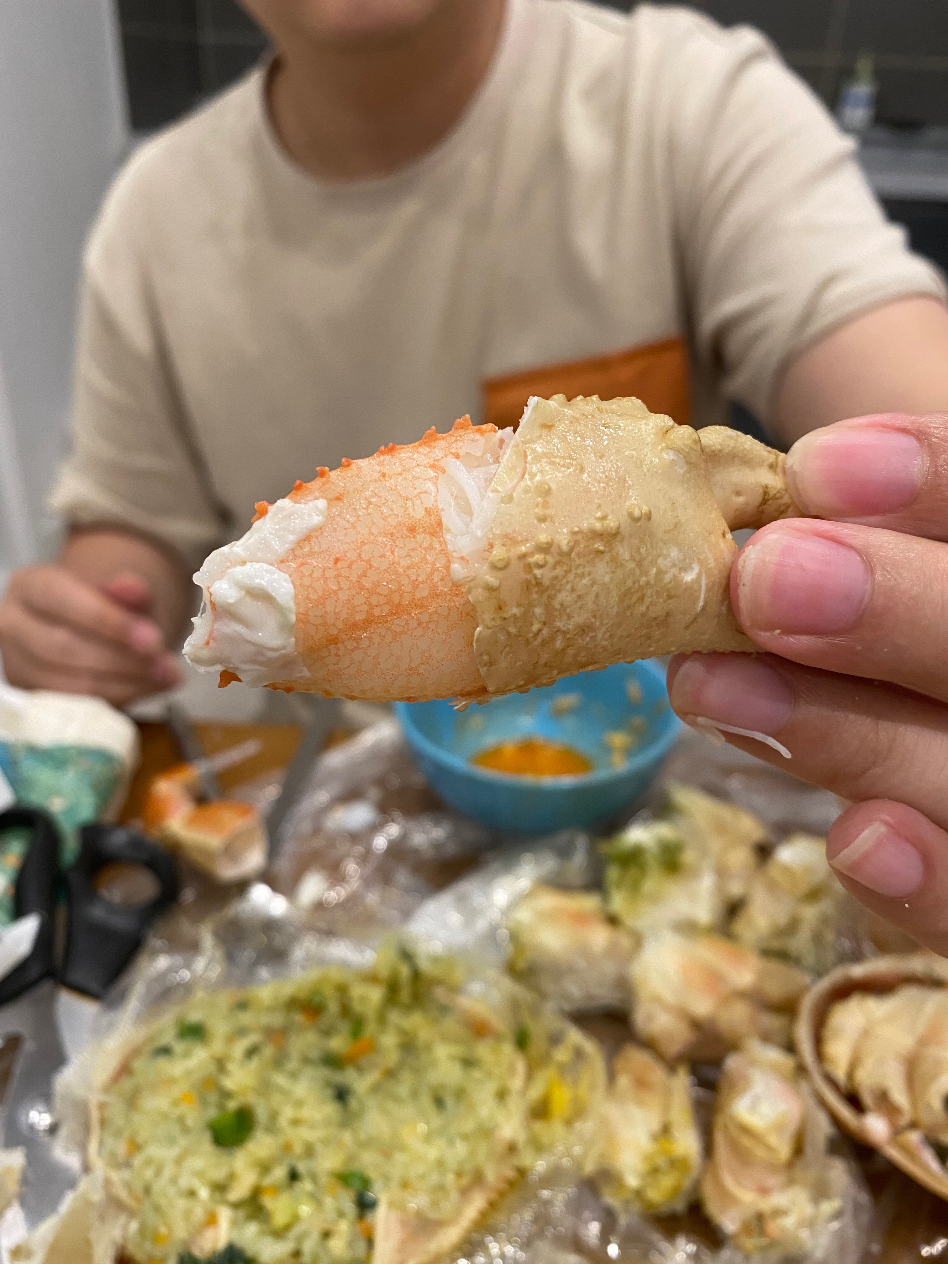 되게 킹 받도록 맛있어요! 살이 정말 꽉 차있어서 너무 만족하고 먹었어요 - 삼척항 맛집 대게킹