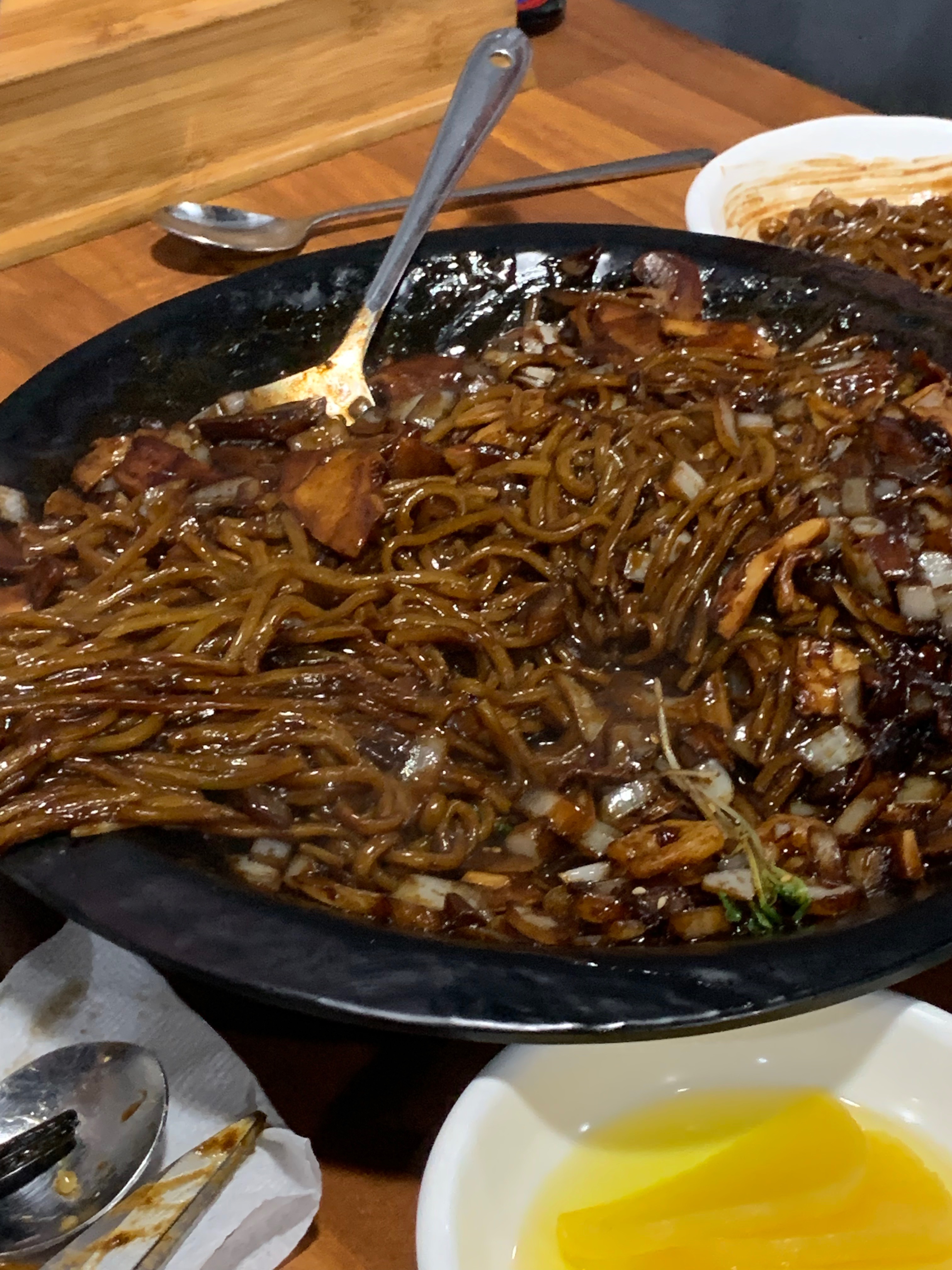 맛있어요 술술 넘어가는 맛이라 자주 감 - 삼척항 맛집 가향