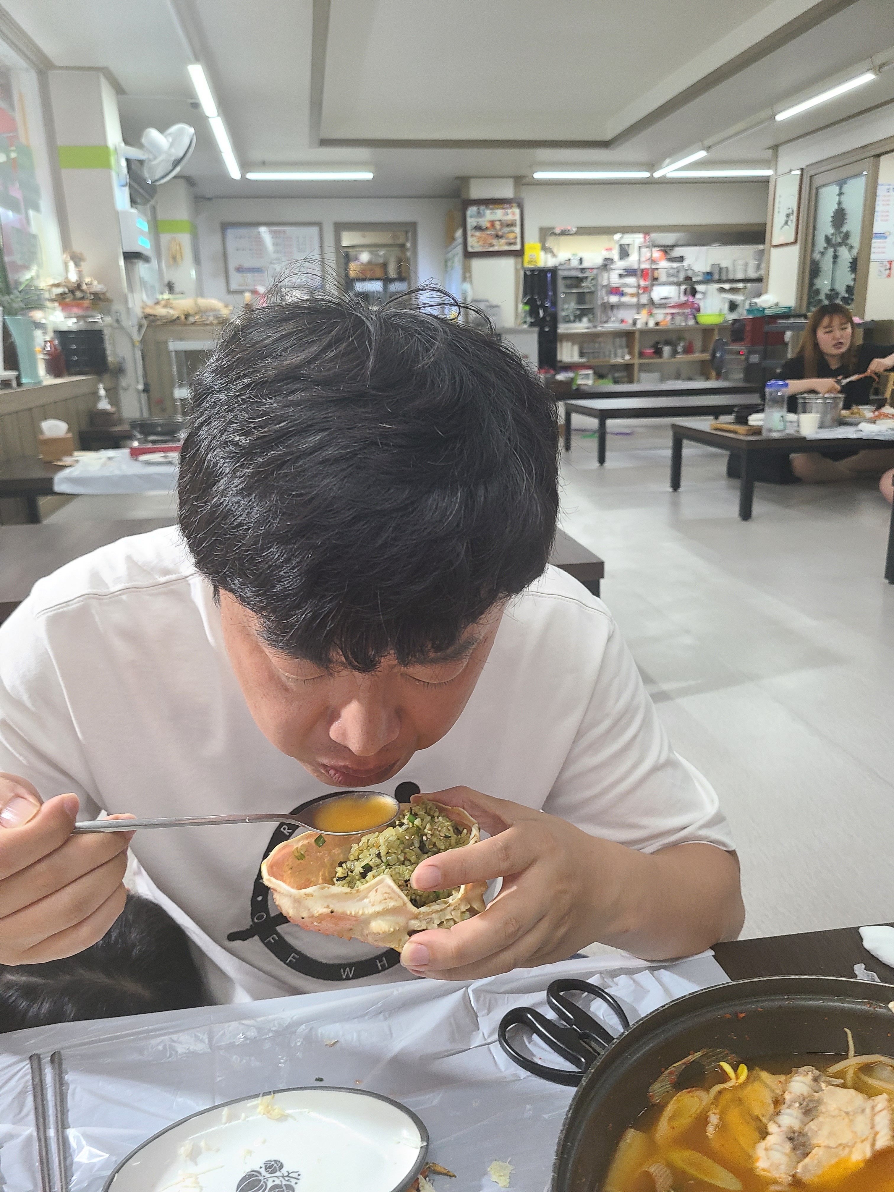 여름휴가로 방문한 삼척♡ - 삼척항 맛집 삼척대게 본점