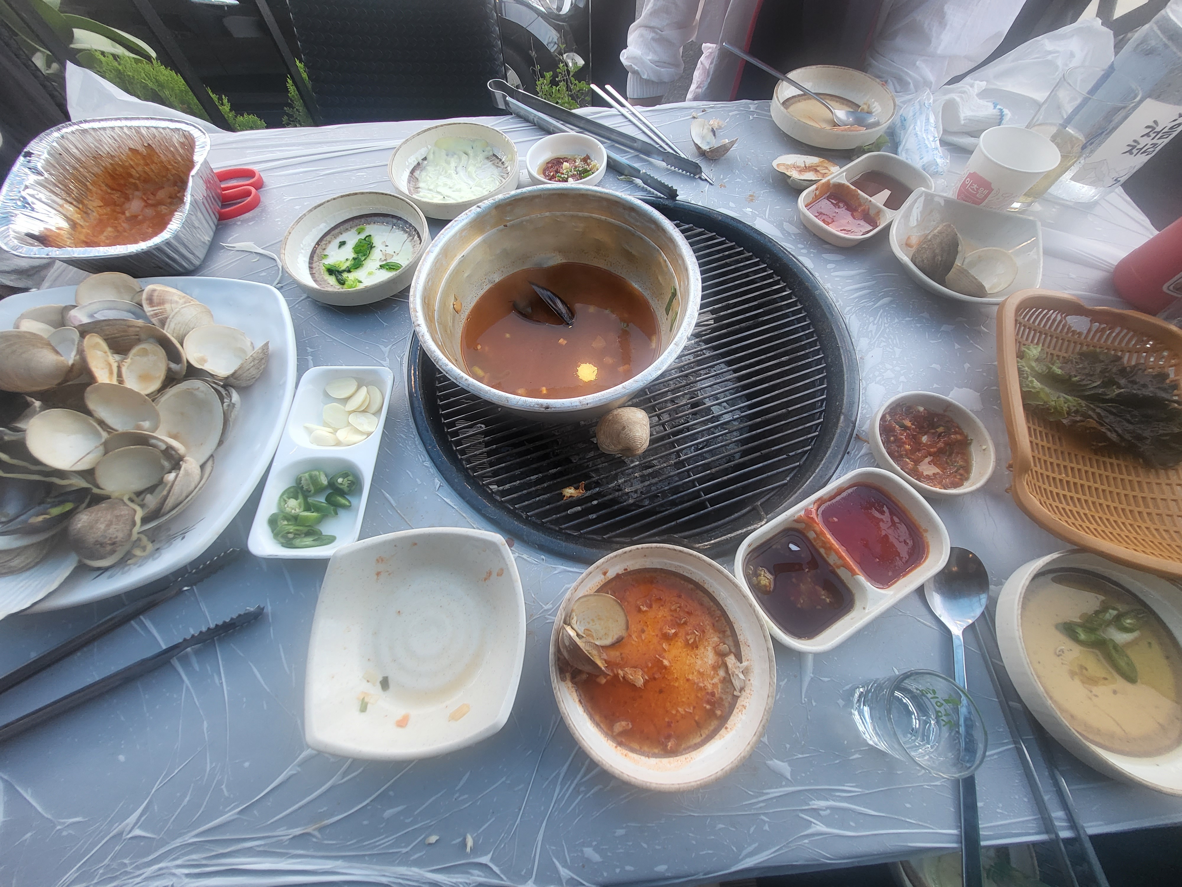 리뷰보고 가봤는데... - 삼척항 맛집 삼척조개구이 회 무한리필