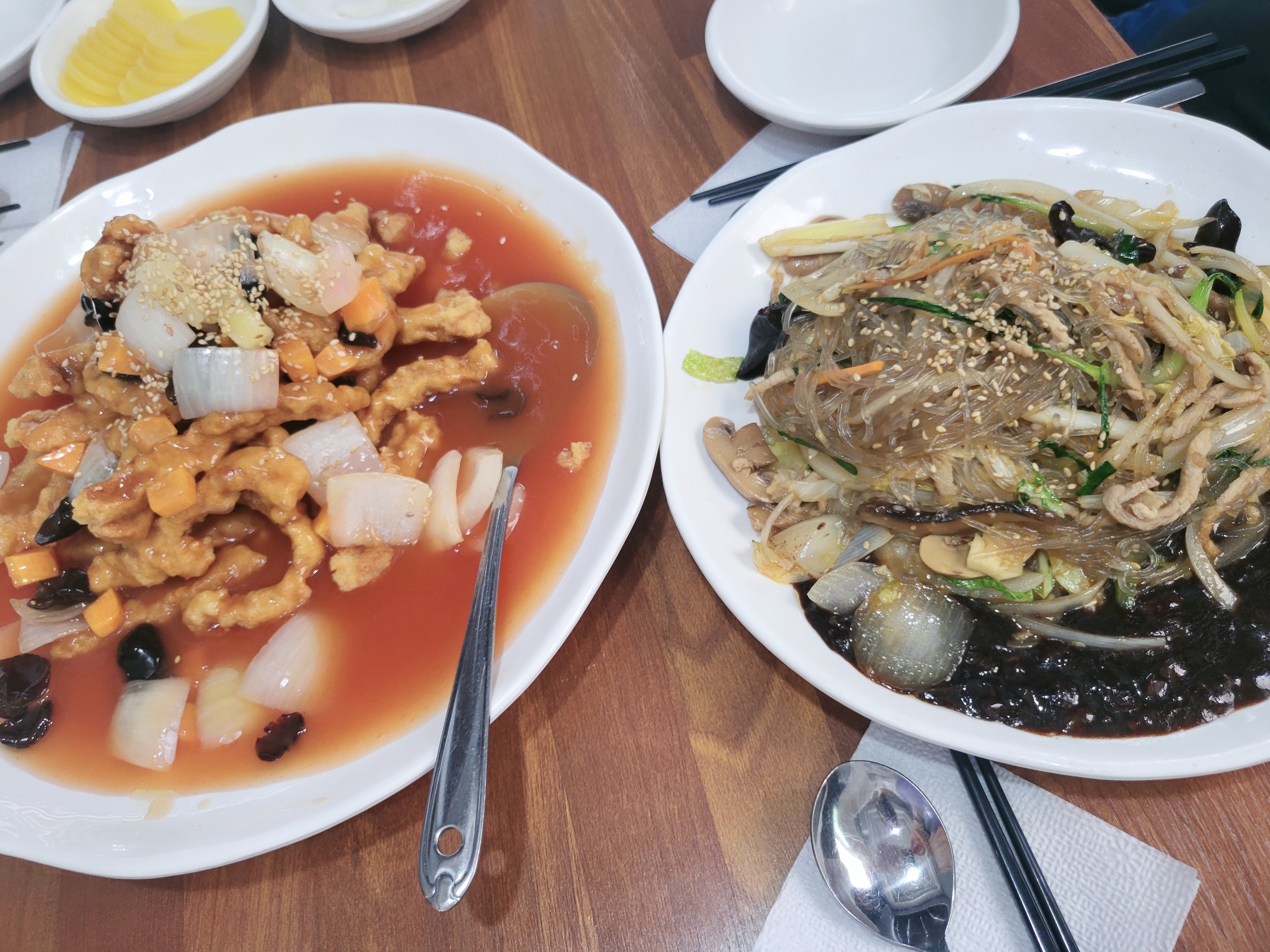 삼척쏠비치 여행중 아이가짜장면 먹고싶어해서갔는데 진짜진짜맛있게먹고갑니다♡짬뽕재료가너무신선하