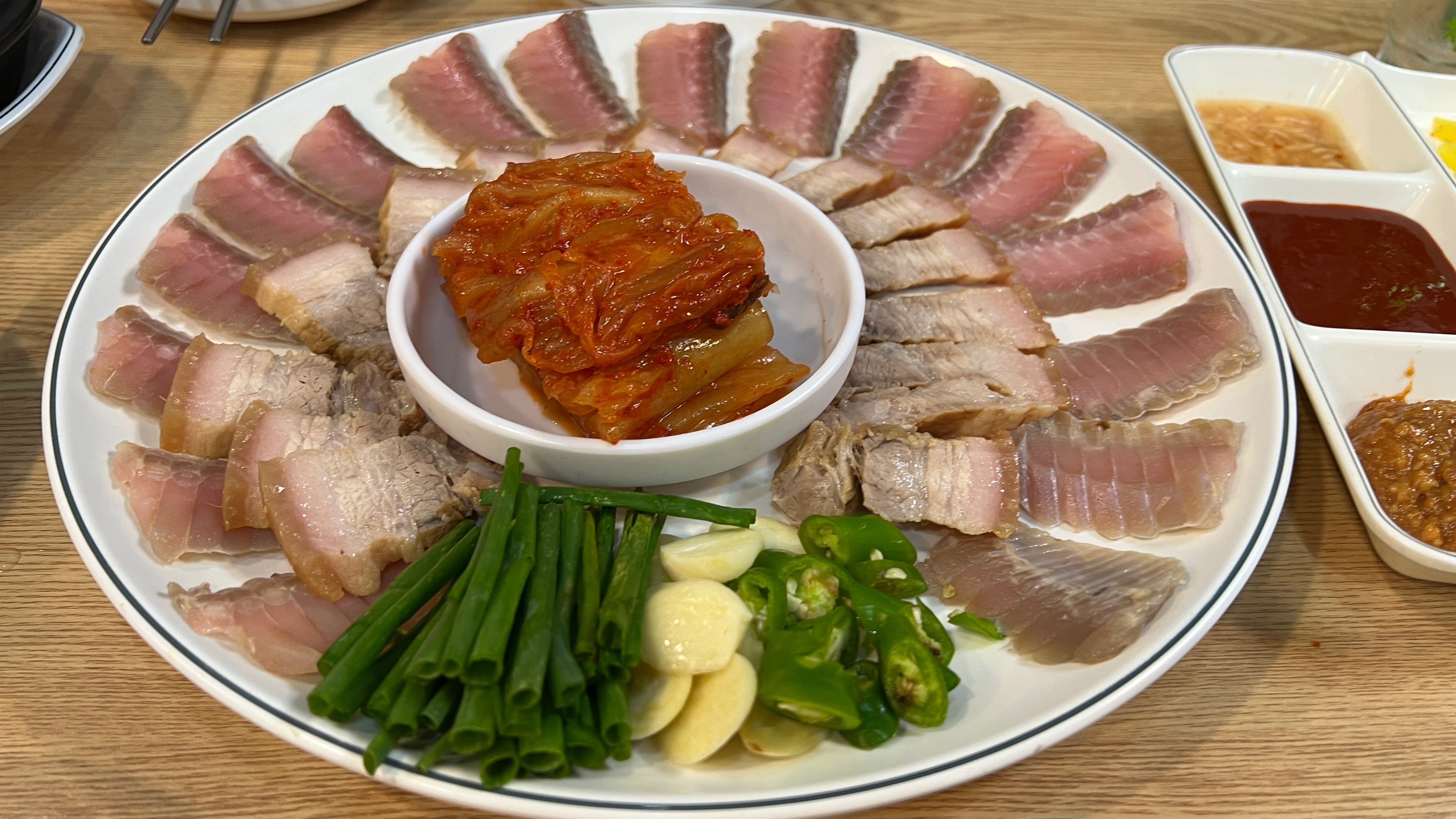 오리역 맛집 하루에한번은 홍어삽함 내돈내산 방문리뷰