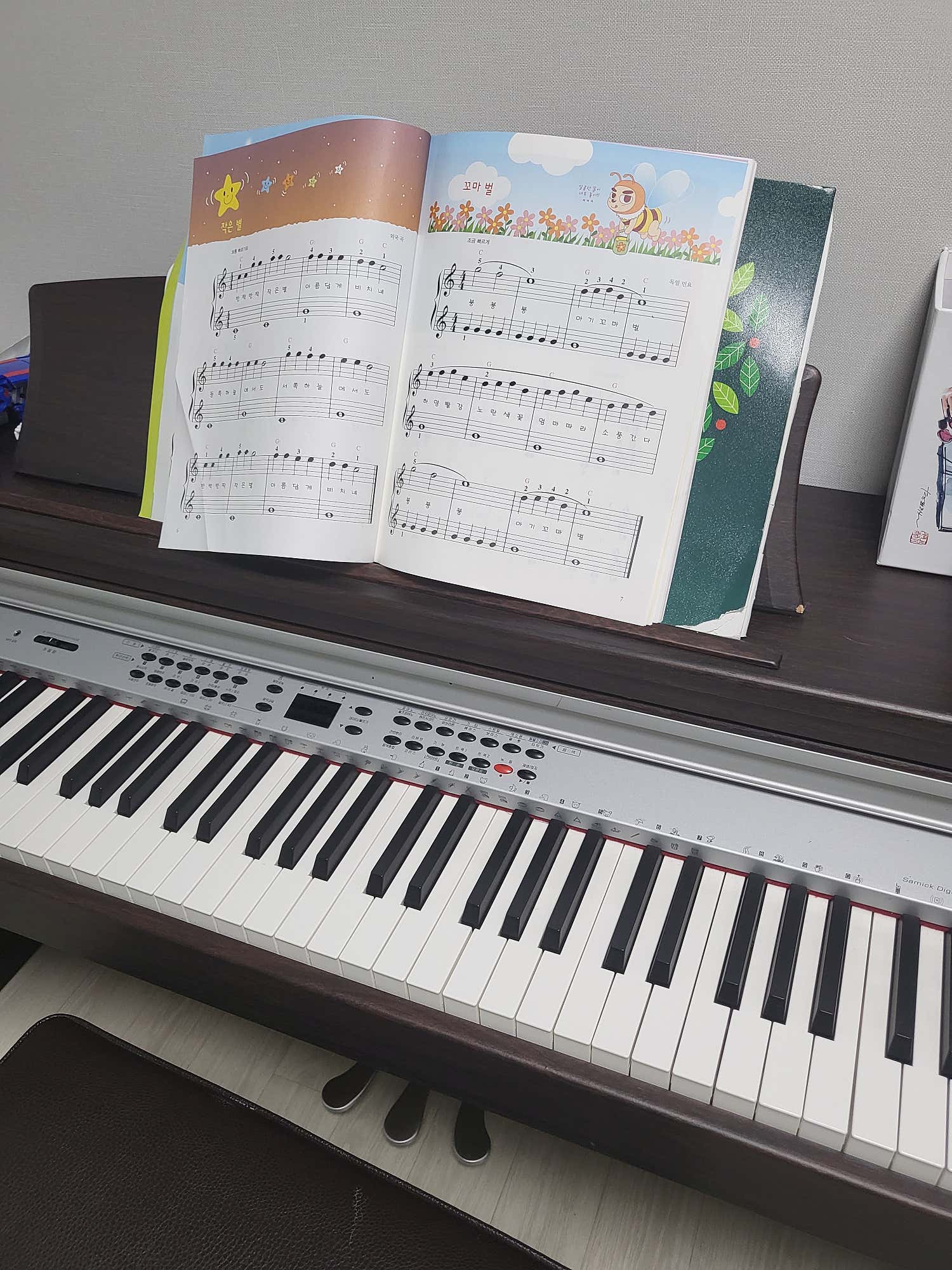 2번째 스튜디오 사진