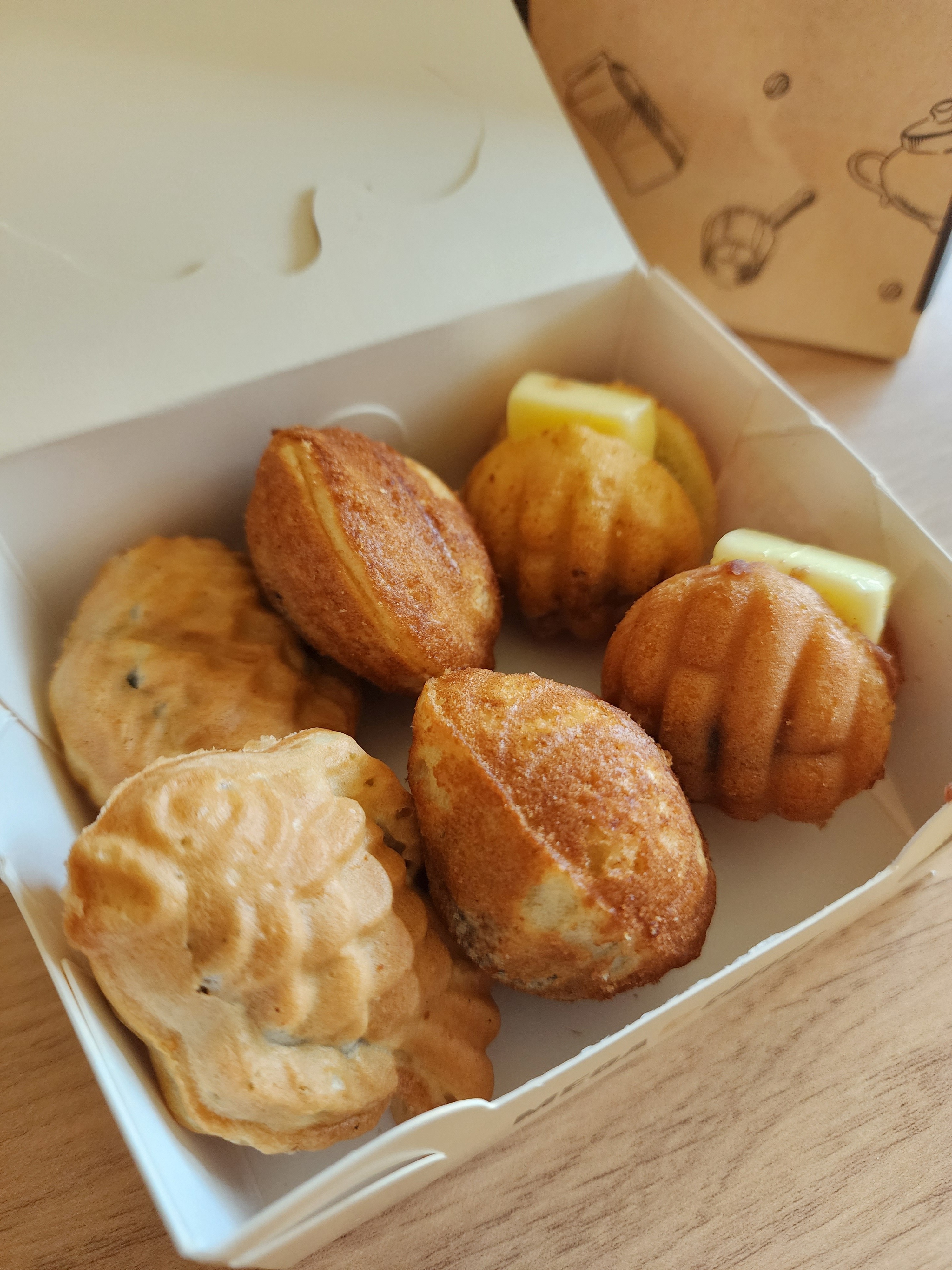 따끈따끈 간식꾸러미 - 권선동 맛집 메가MGC커피 수원아이파크시티점