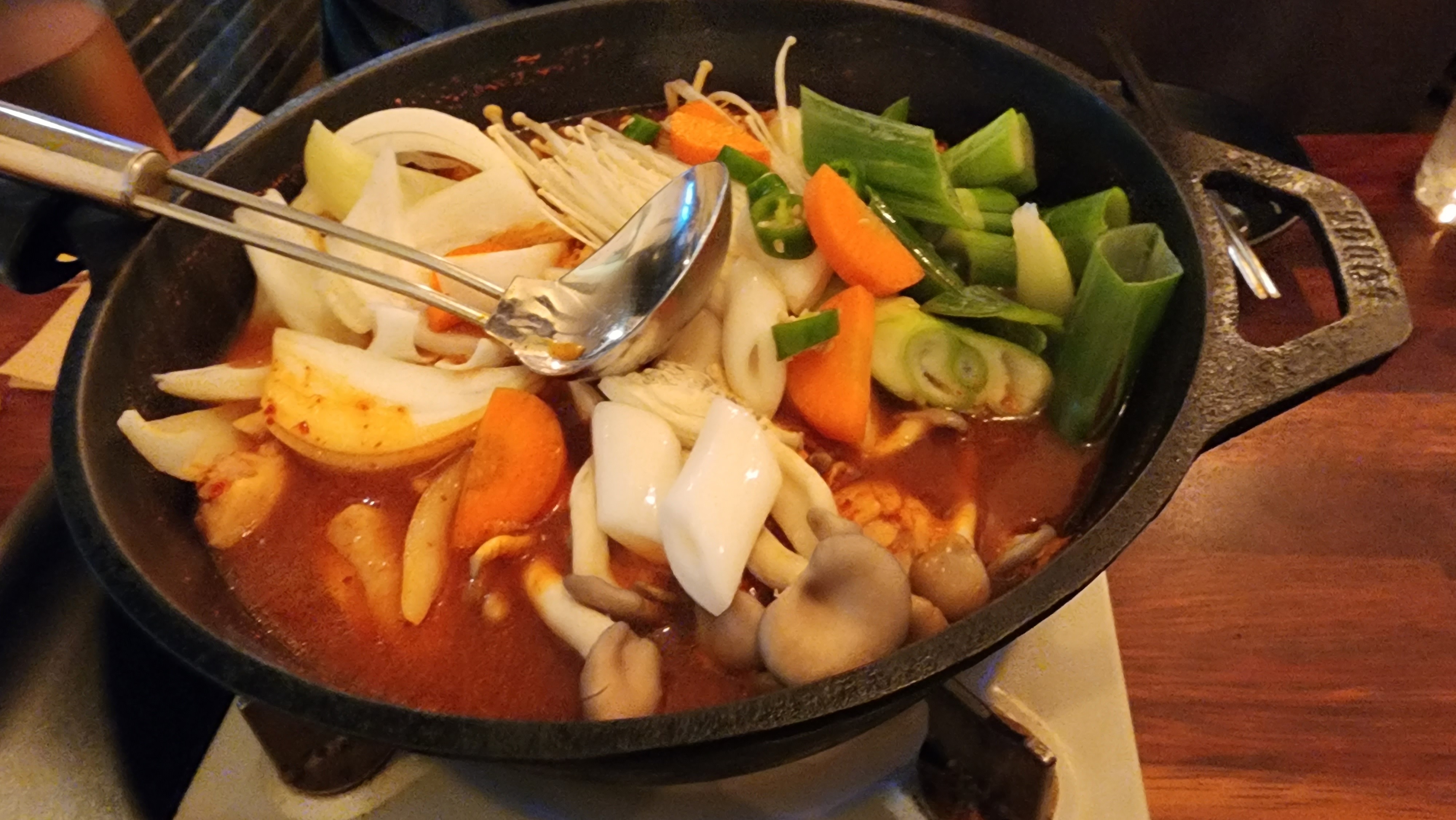  한국 서울 명동역 주변 퓨전 한식당 리즈너블한식당