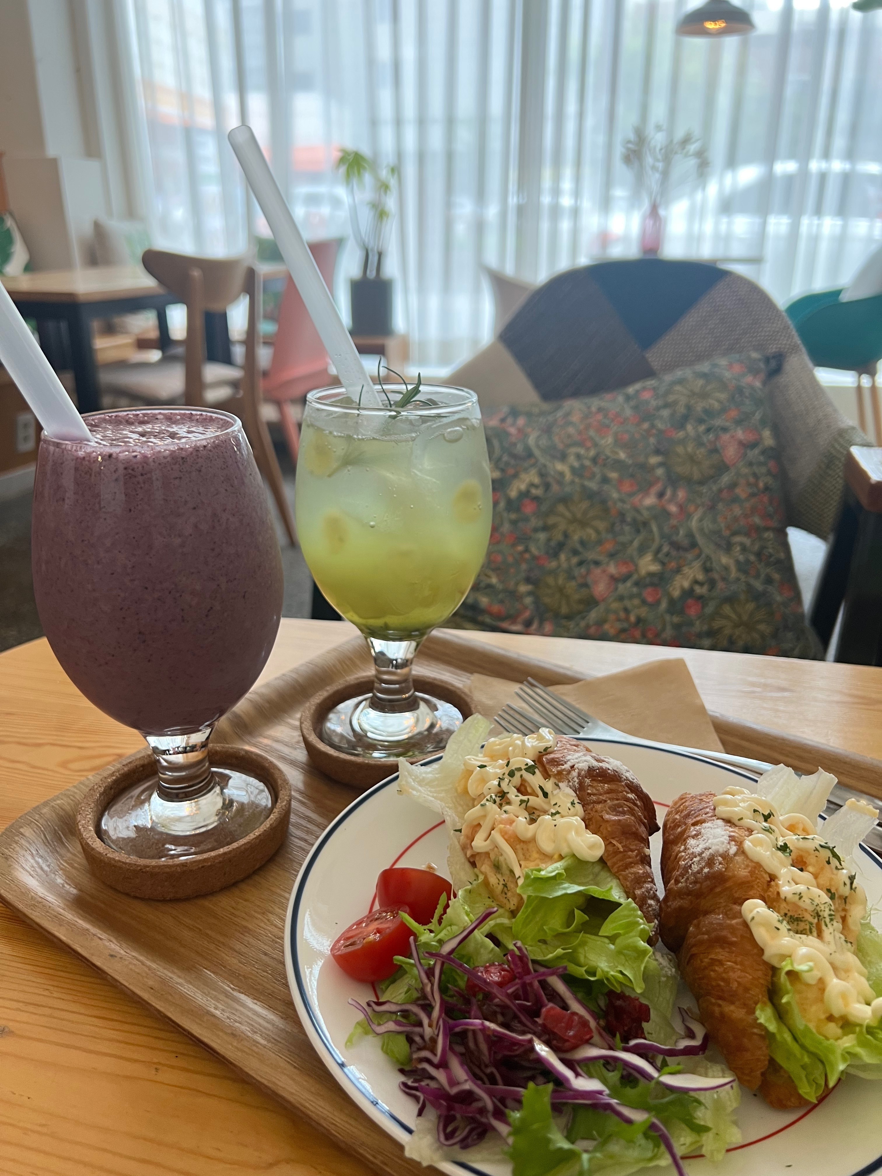 분위기도 좋고 친절하고 맛있고 인테리어 감성적 .. - 부산역 맛집 단테라운지