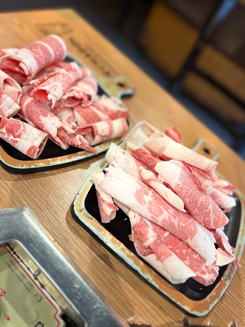 레인보우75님의 이차돌 증미역점 리뷰