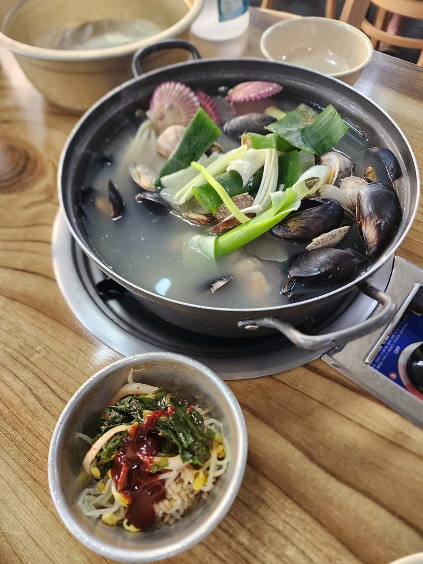 다람쥐3819님의 미애네칼국수 2호점 마시안해변 리뷰