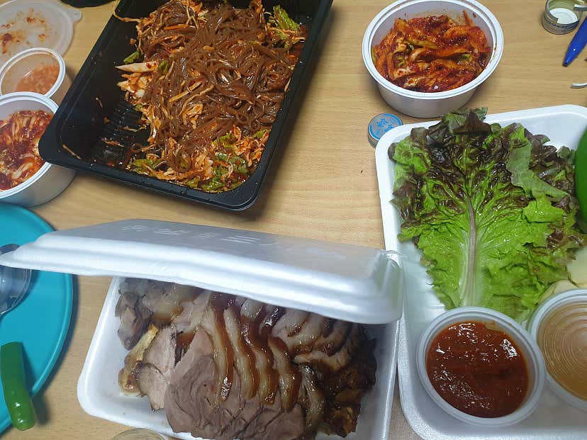 sup****님의 밤스족발 리뷰