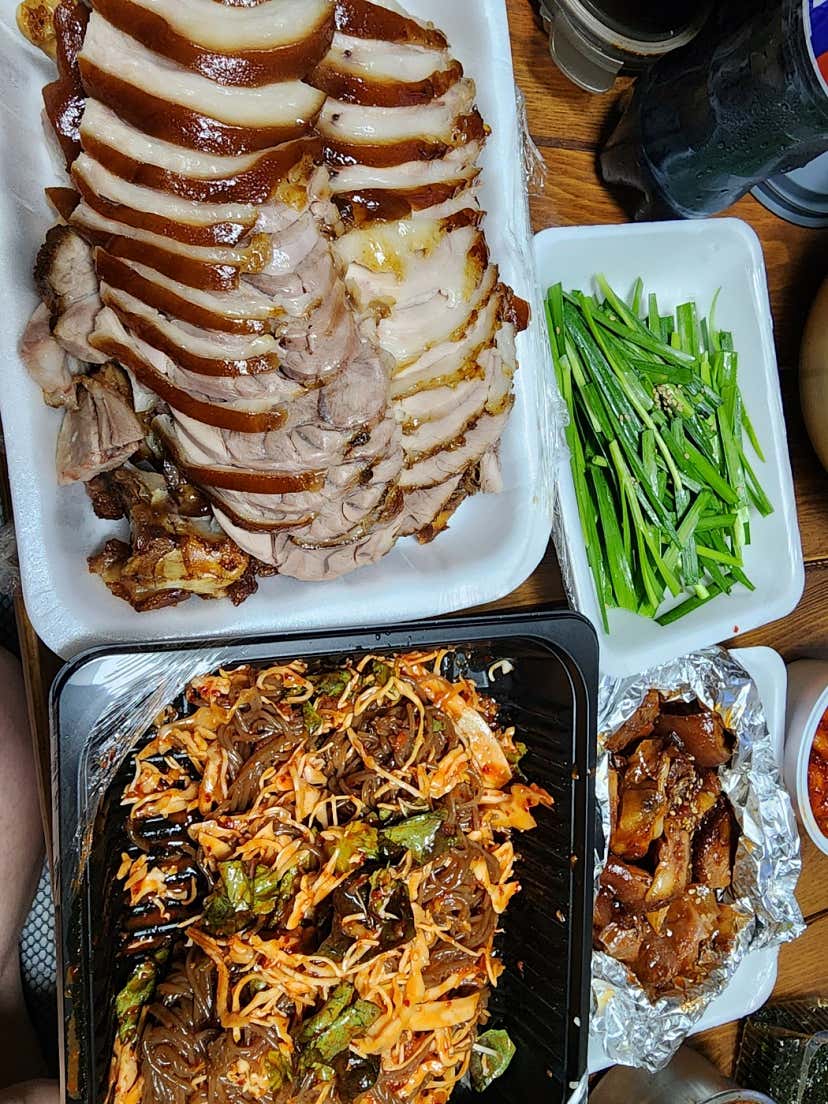 sup****님의 밤스족발 리뷰
