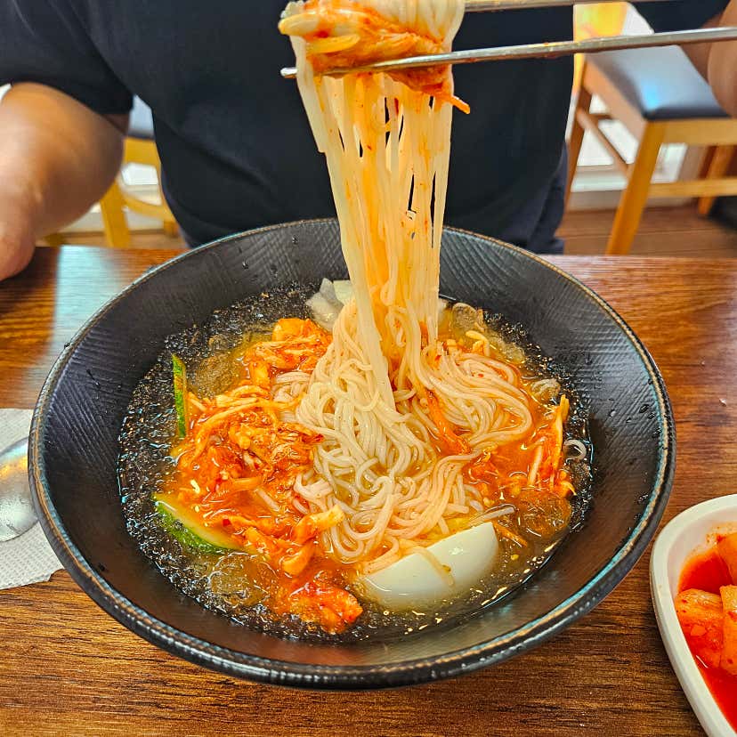 꿀다니님의 백년닭개장 리뷰