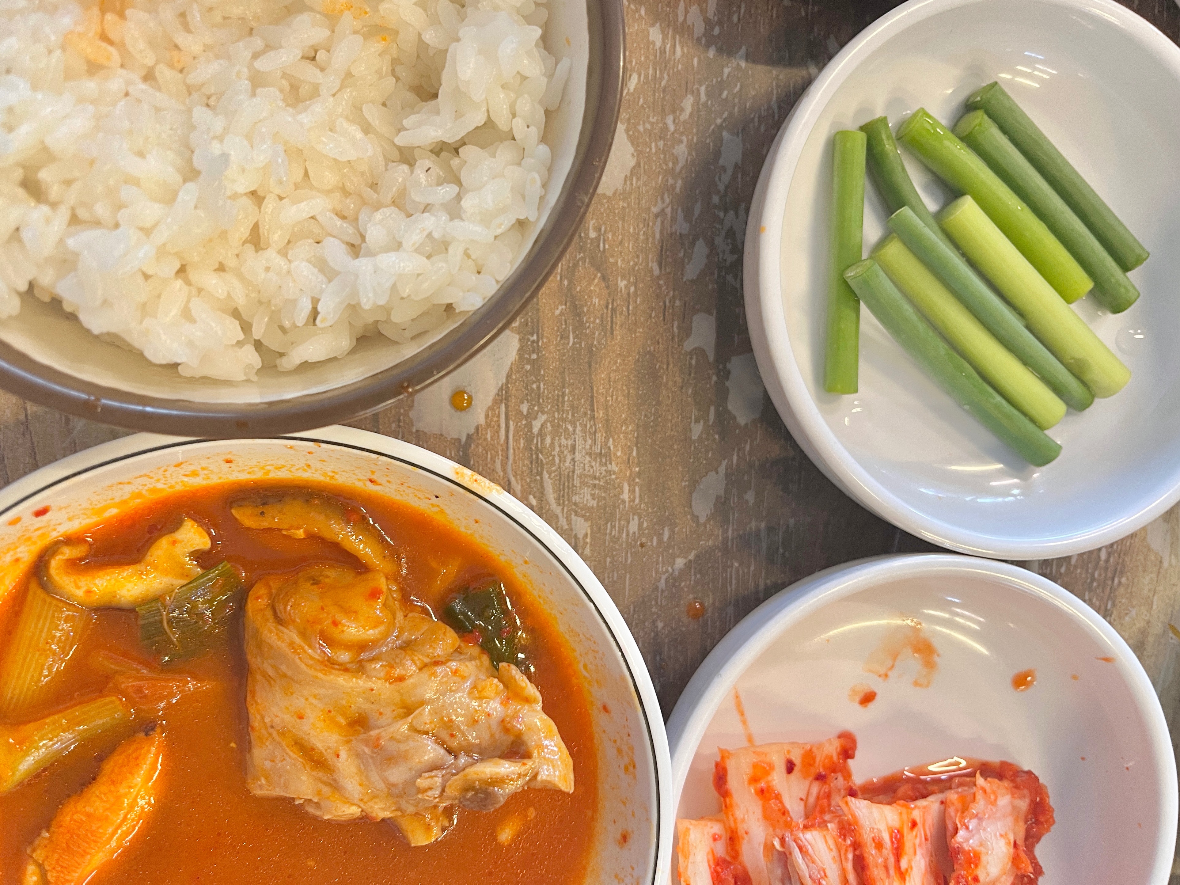 반찬이 맛있고 계란후라이도 부쳐주세요^^ - 천호동 맛집 신가네약초백숙