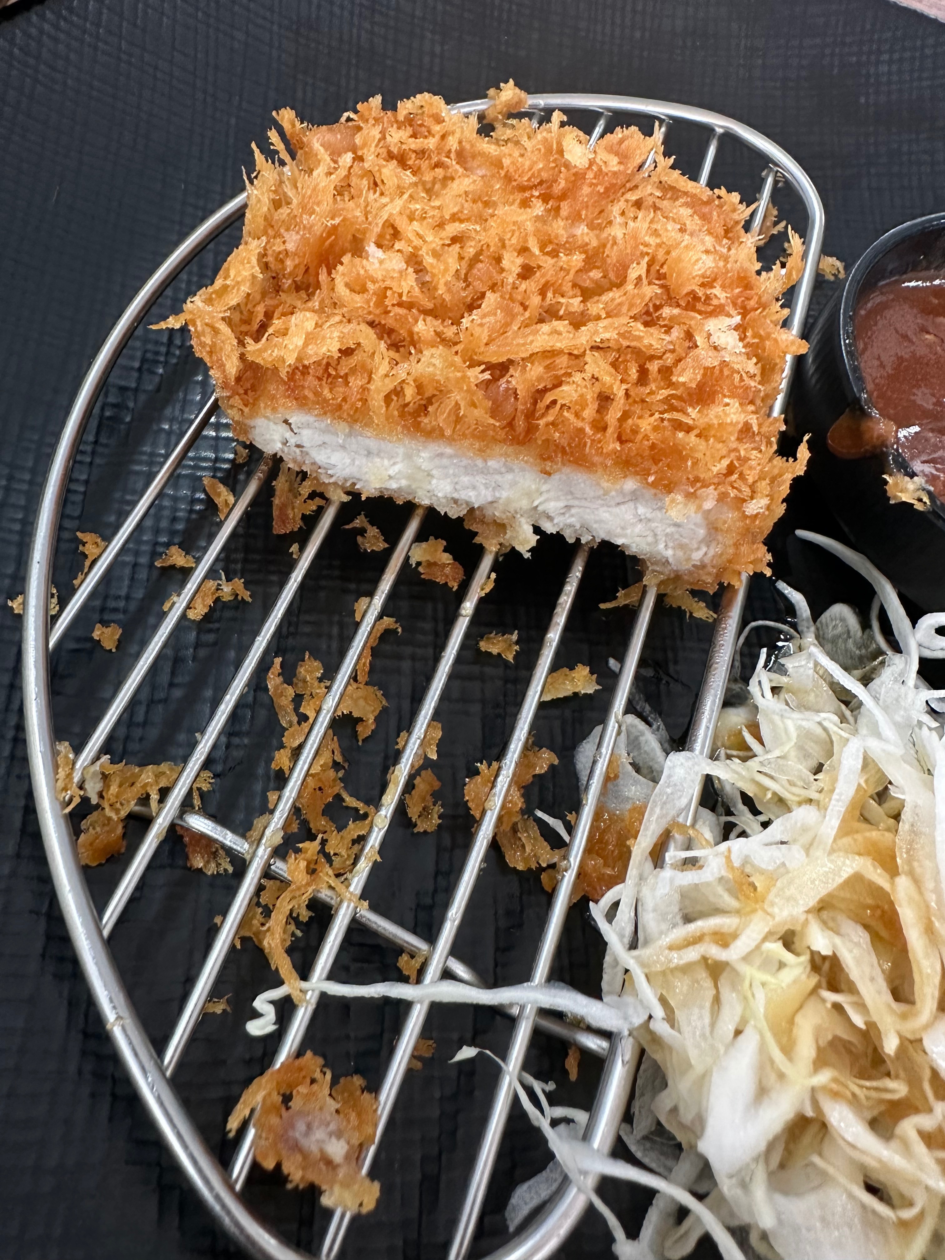 맛있었어요. 이것저것 시켰는데 기대안한 사이등 돈까스가 맛있어서 하나 더시켰어요 ㅋㅋㅋㅋ