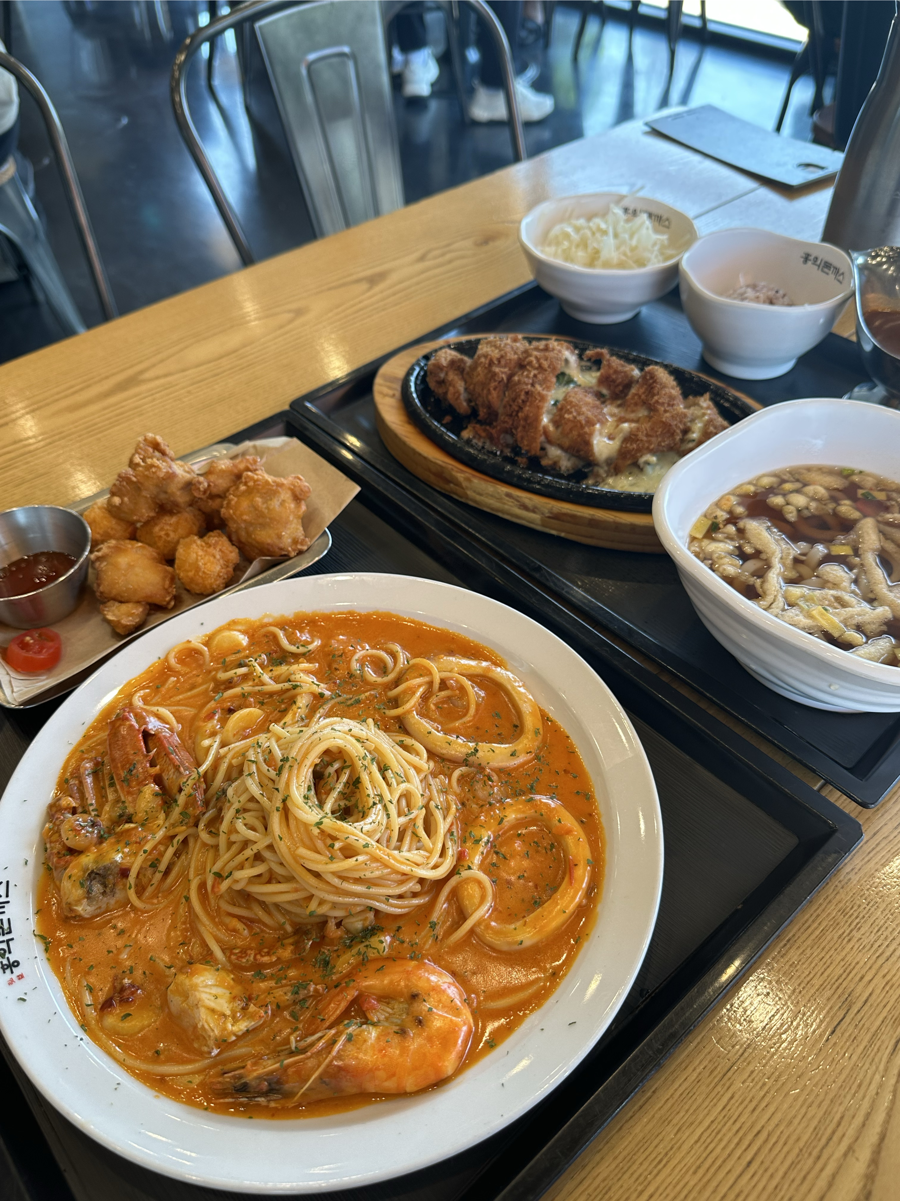 초전동 쪽 돈가스 집 찾다가... - 진주 초전동 맛집 홍익돈까스 진주점