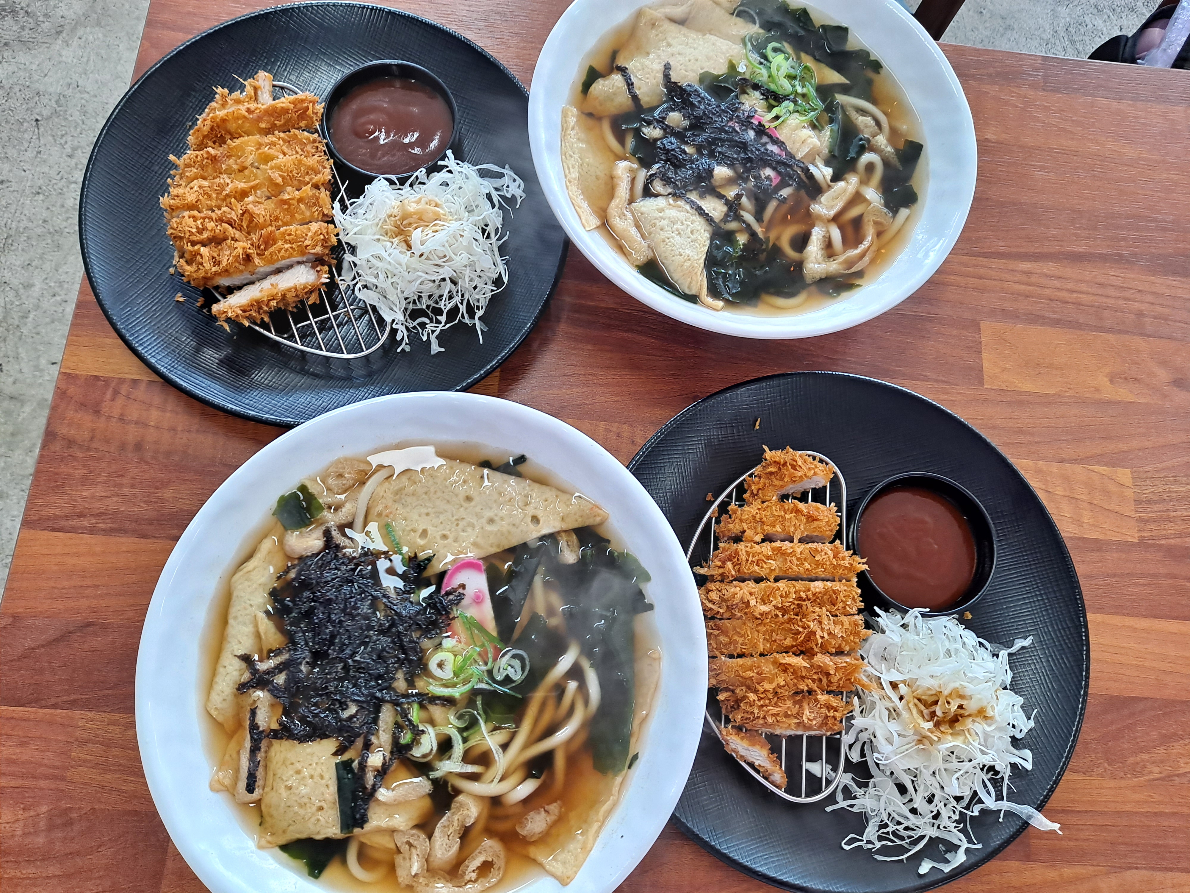 우동 정식도 맛있어요 주말 평일 사람 많아요 - 전주 맛집 삼동소바 전주덕진점