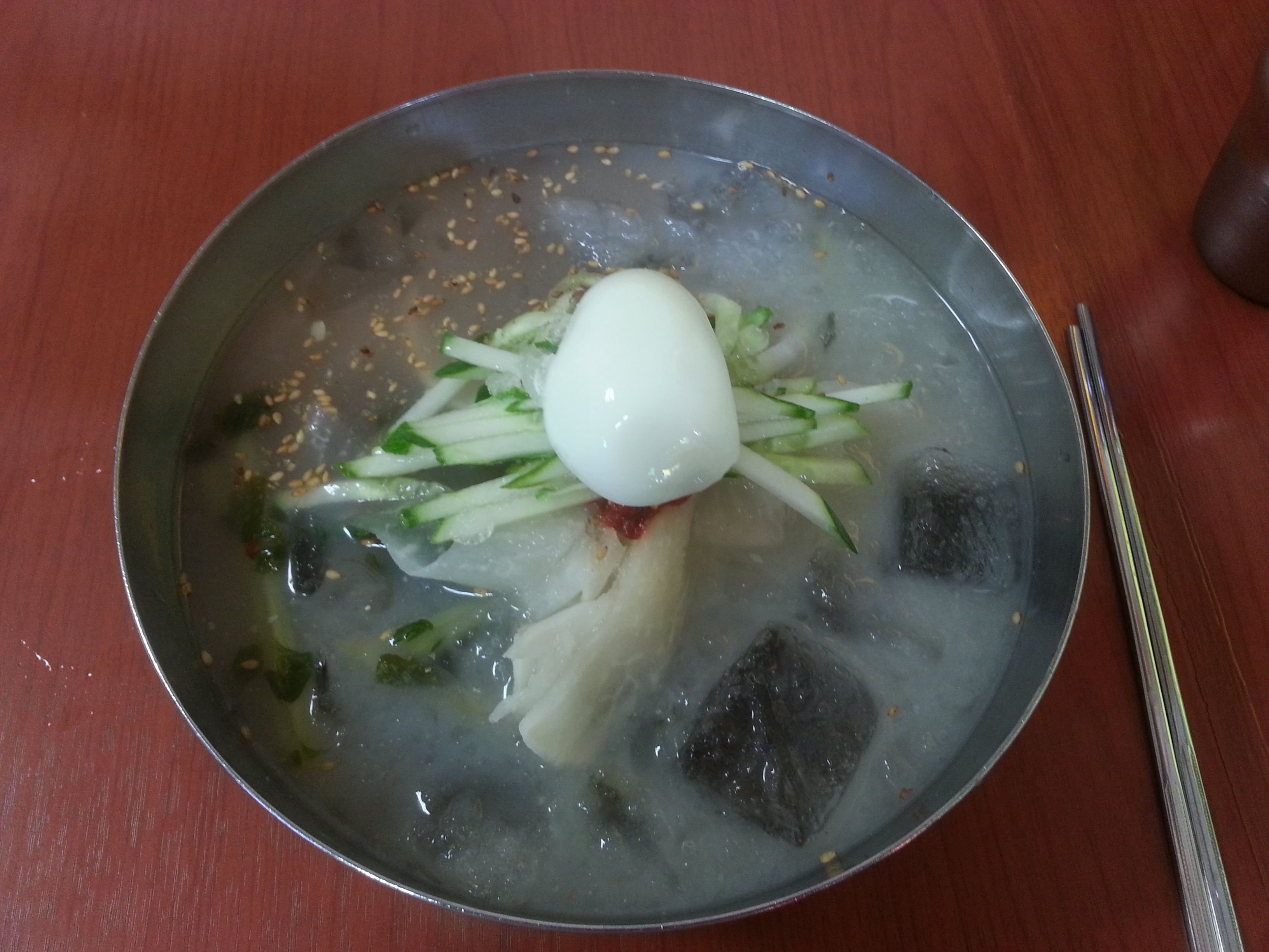 가격도 저렴하고 양많고 맛있어요. 자주 가는 단골집이에요. 사장님도 친절하셔요👍 - 천호동 맛집 정천냉면