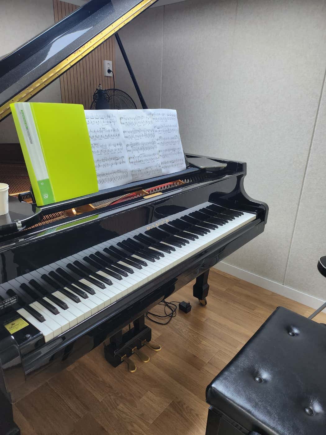 2번째 스튜디오 사진