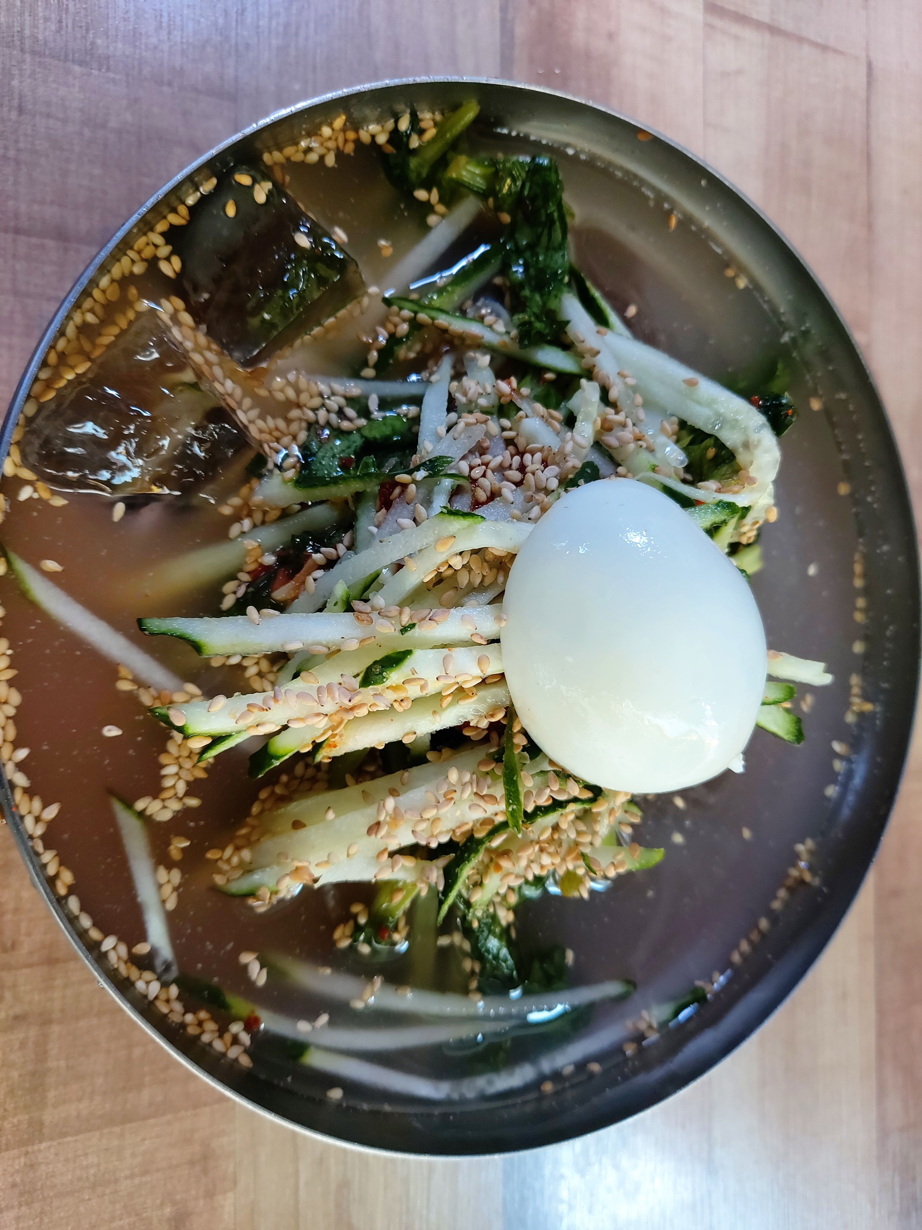 친철하고 맛있는 냉면집입니다. 강추해요. 열무냉면 먹었는데 보통맛이 참 좋네요. - 천호동 맛집 정천냉면