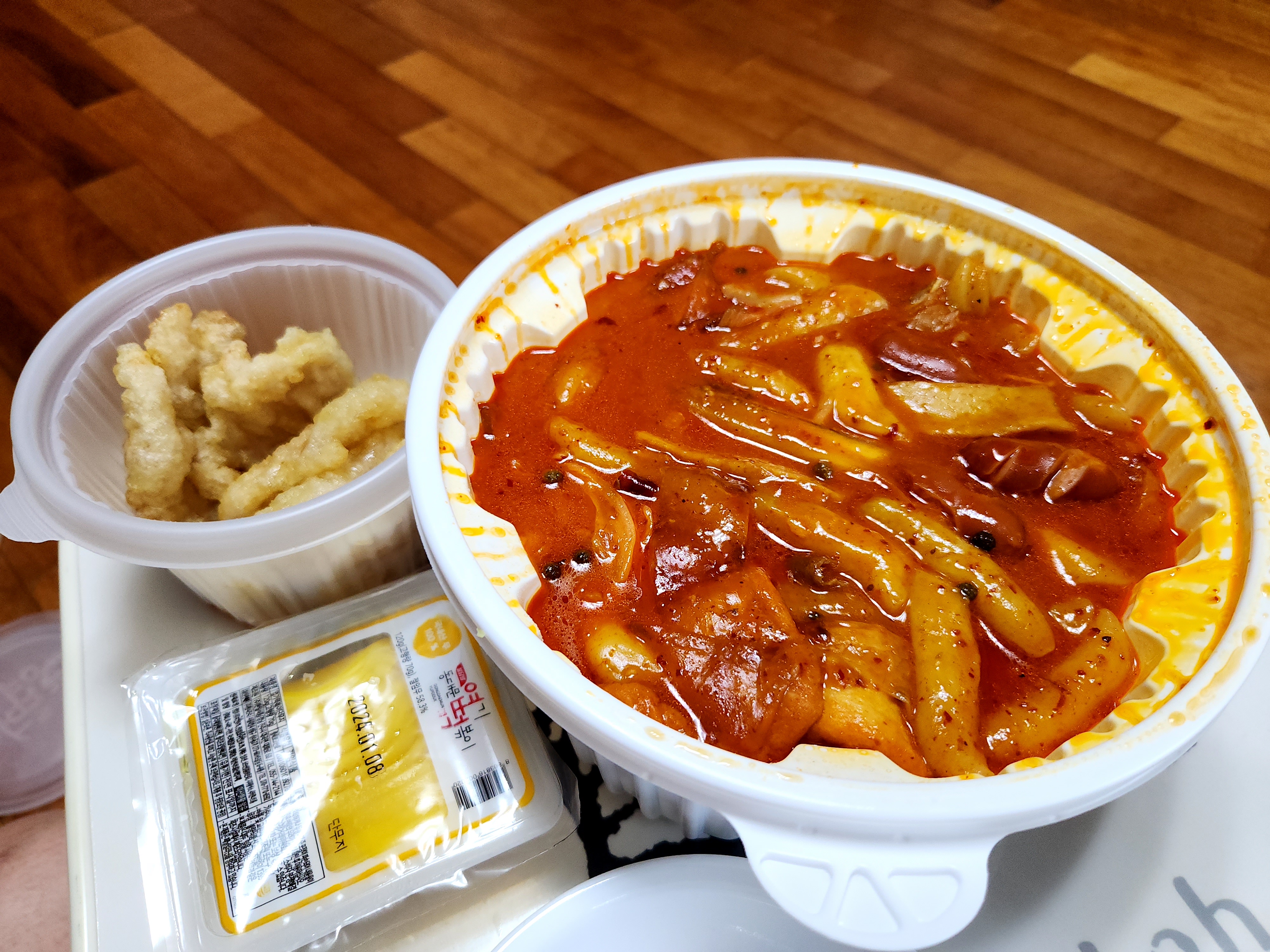 양 너무 많아요 - 천호동 맛집 동대문엽기떡볶이 천호로데오점