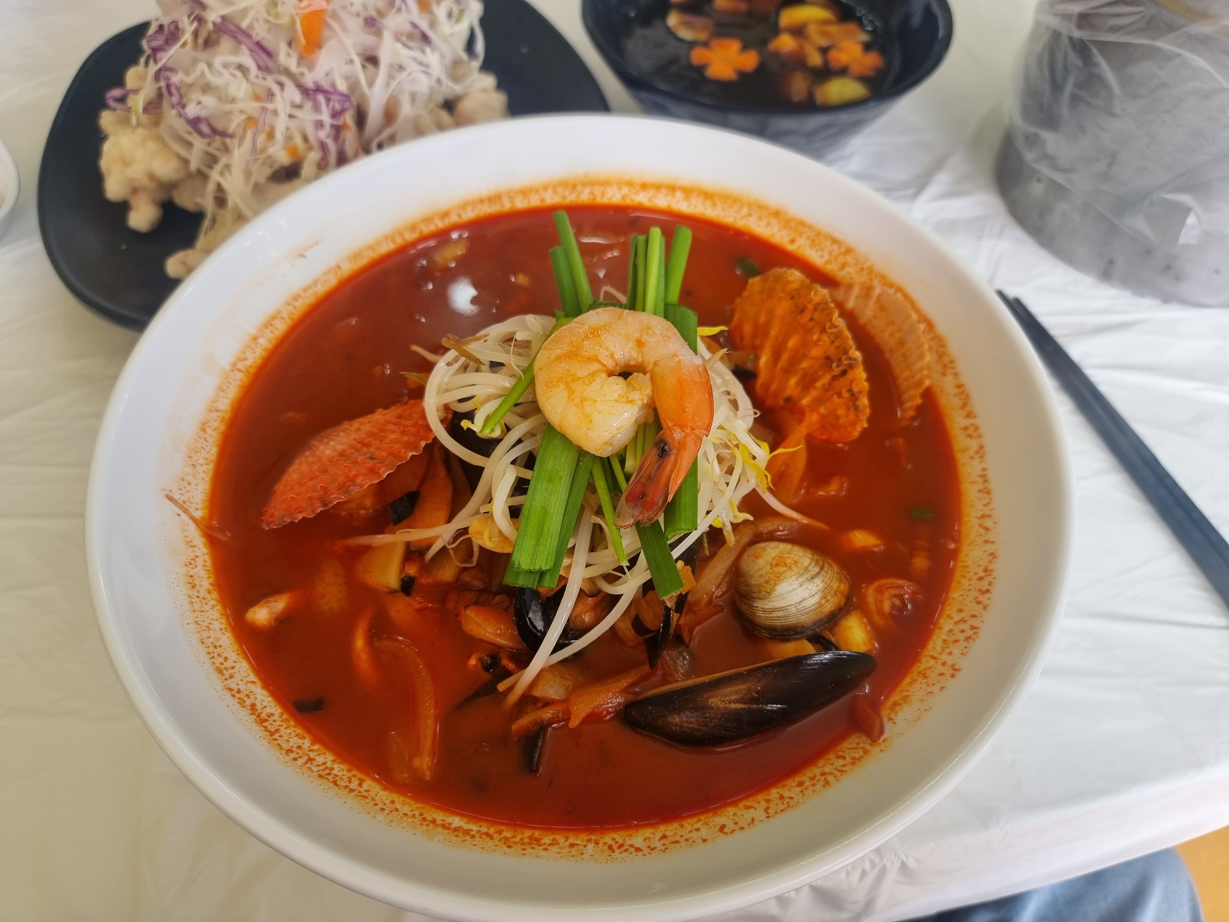 속초에는 해물짬뽕이 별로 없고 - 아바이마을 맛집 3촌짬뽕