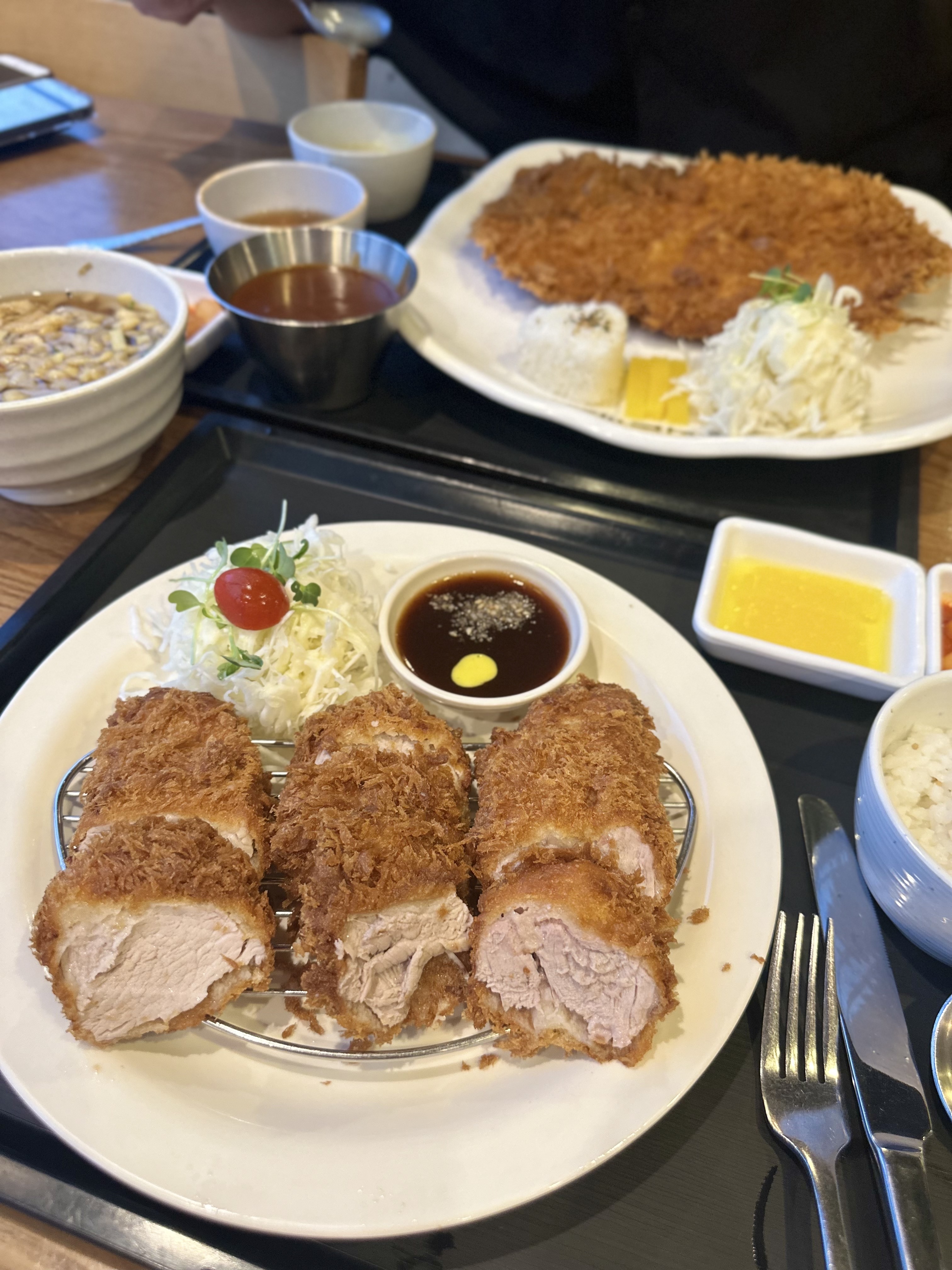 다 맛있어서 늘 뭐먹을지 고민해요 ㅠㅠ - 광주 하남 맛집 홍익돈까스 하남점