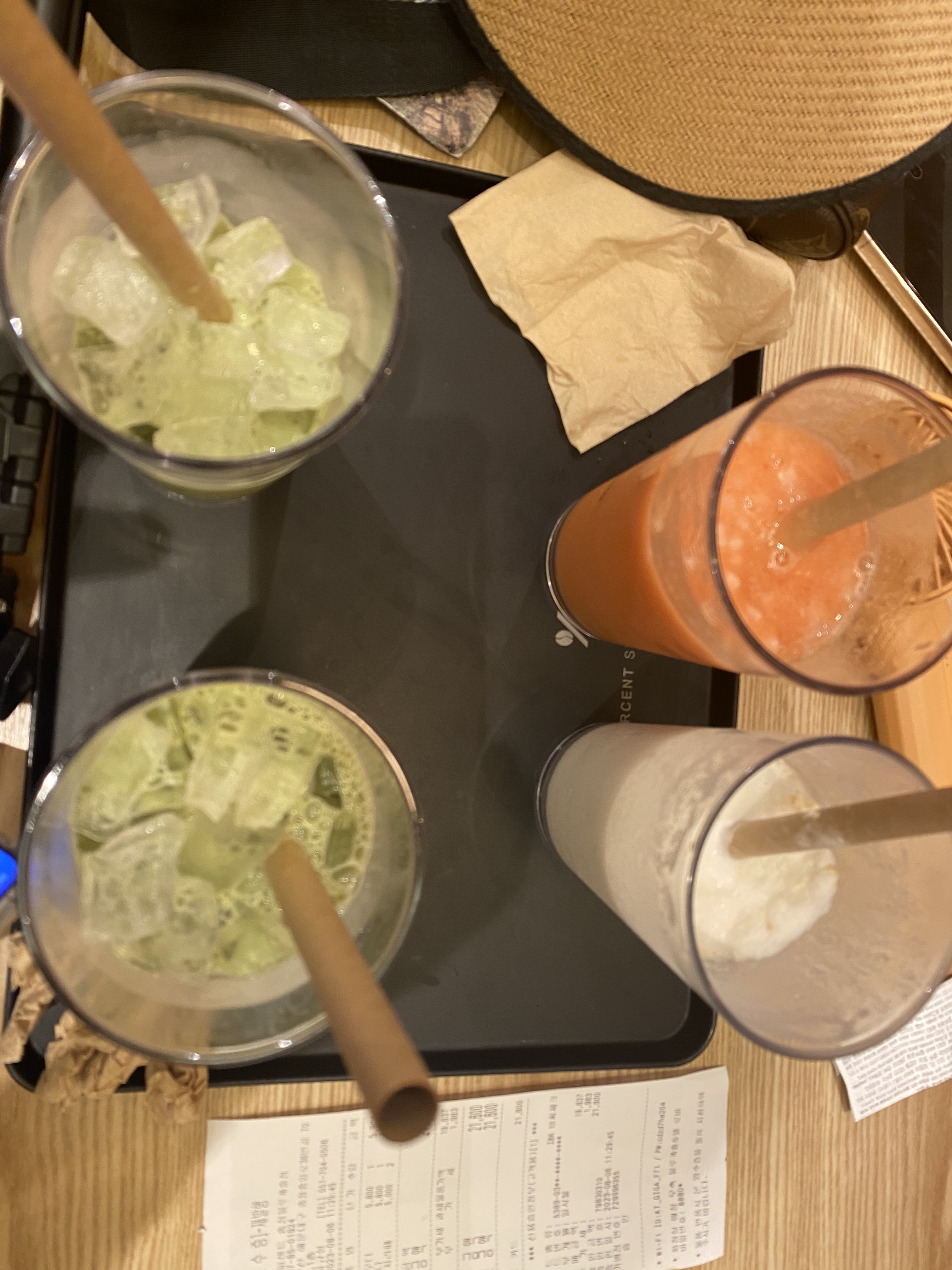 자두스무디 이천쌀스무디 하동말차라떼 먹었습니다아! - 송정 맛집 텐퍼센트커피 송정블루캐슬점