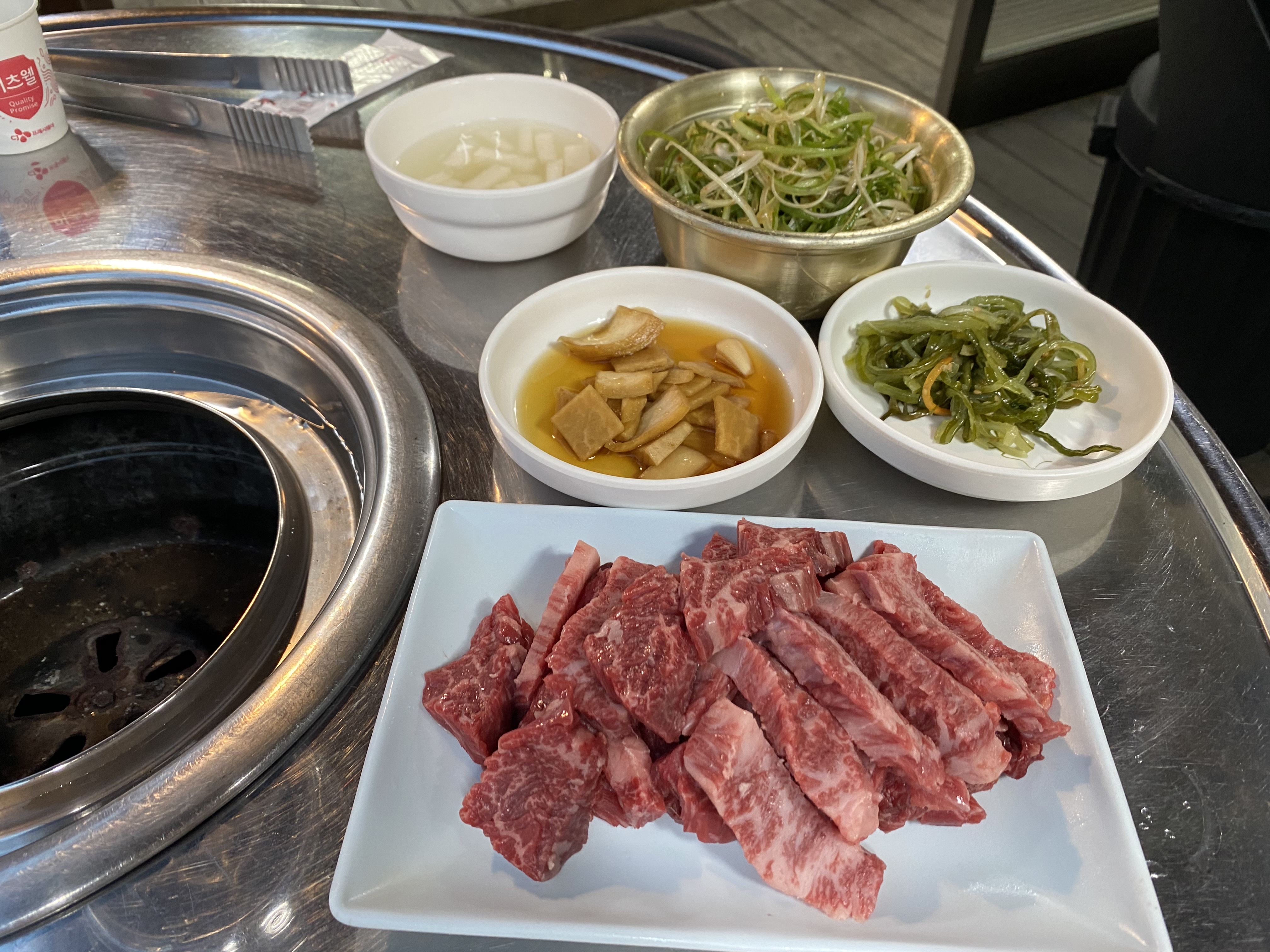 현지인 맛집이라고 해서 갔어요 - 삼척항 맛집 남양한우실비식당