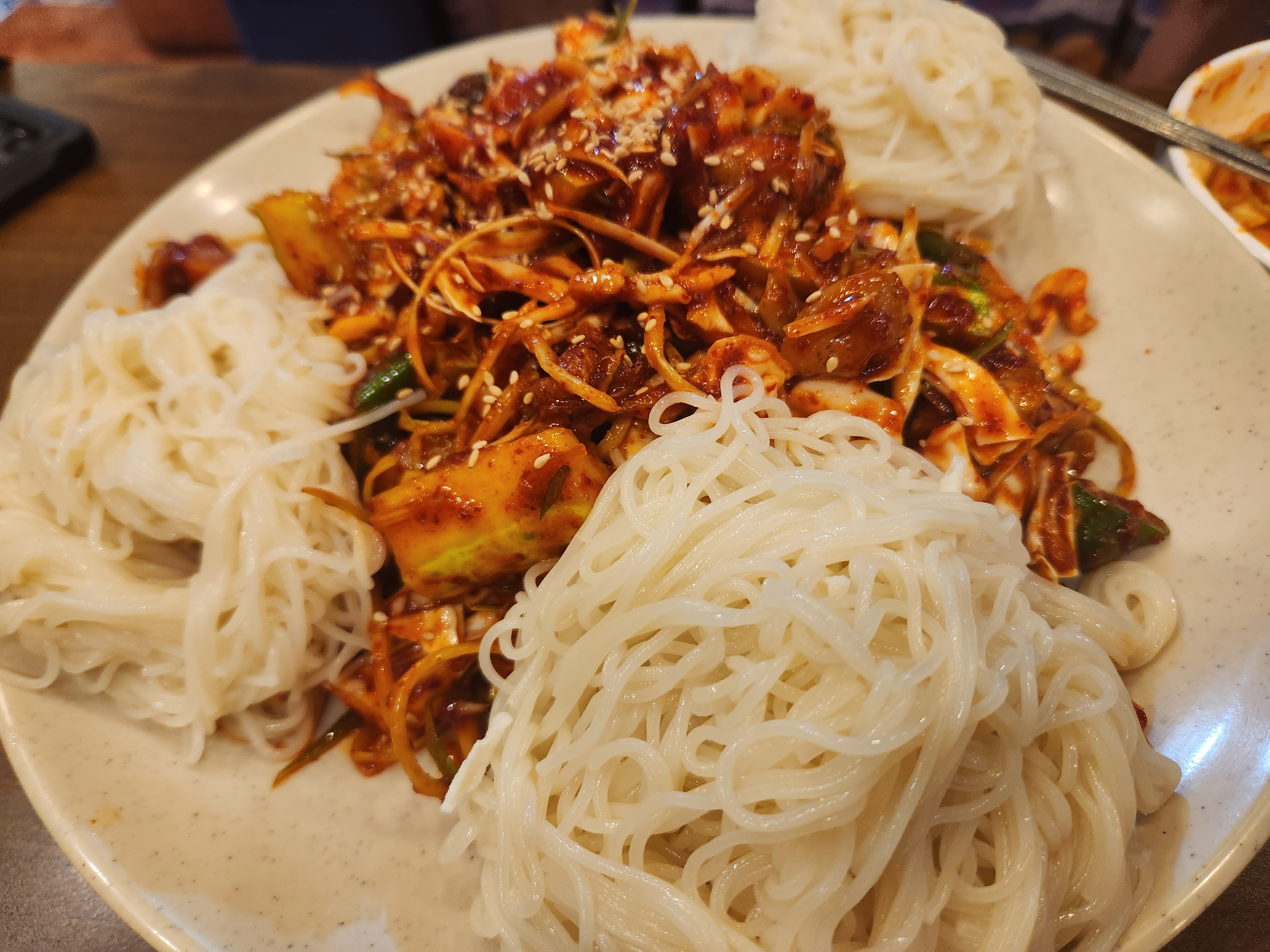 
수리산역식당 맥시칸치킨 산본4점