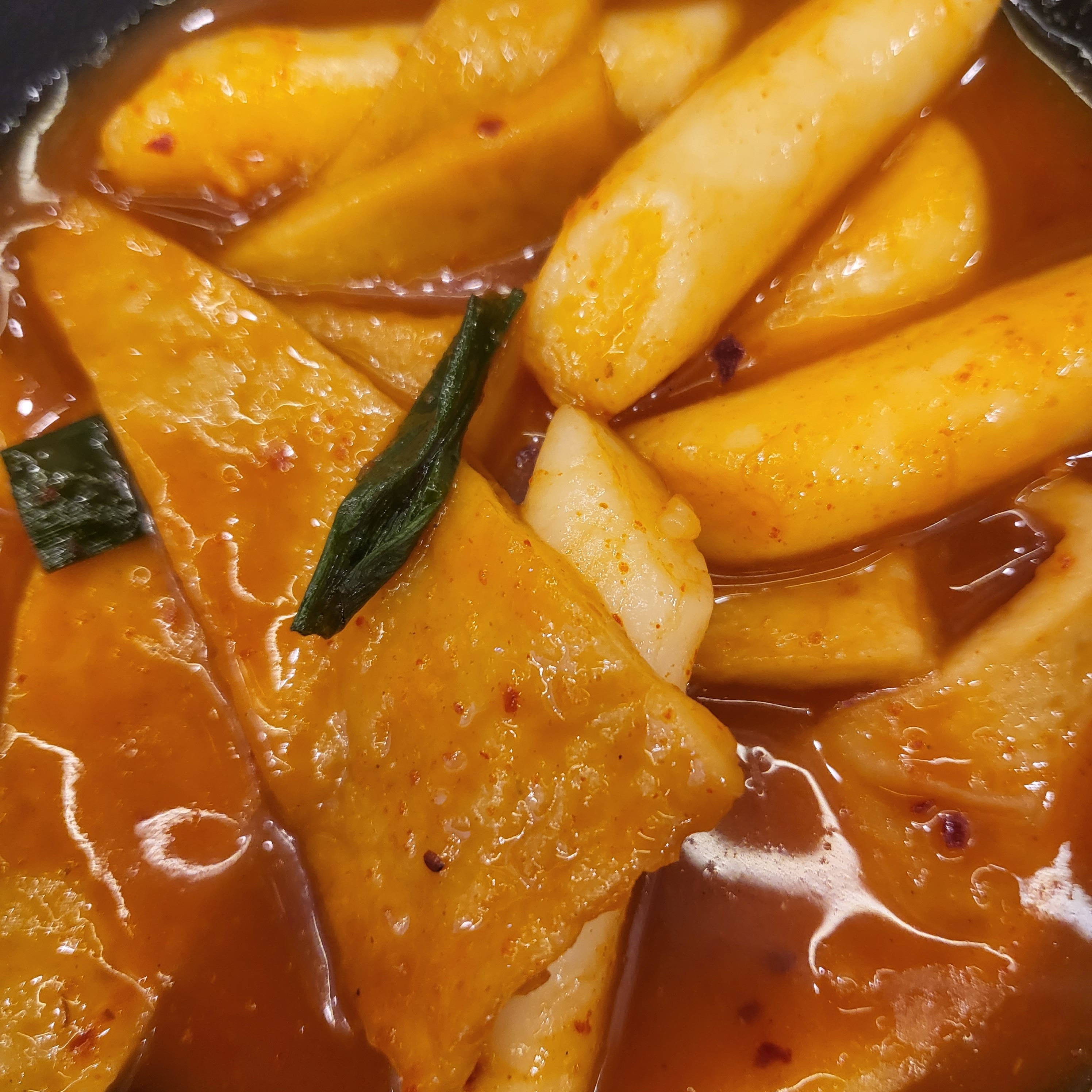 회도 너무 맛있고 특히 서비스가....!! 넘쳐나서 배불리 잘 먹고갑니다 ♡♡ 다음에 강릉