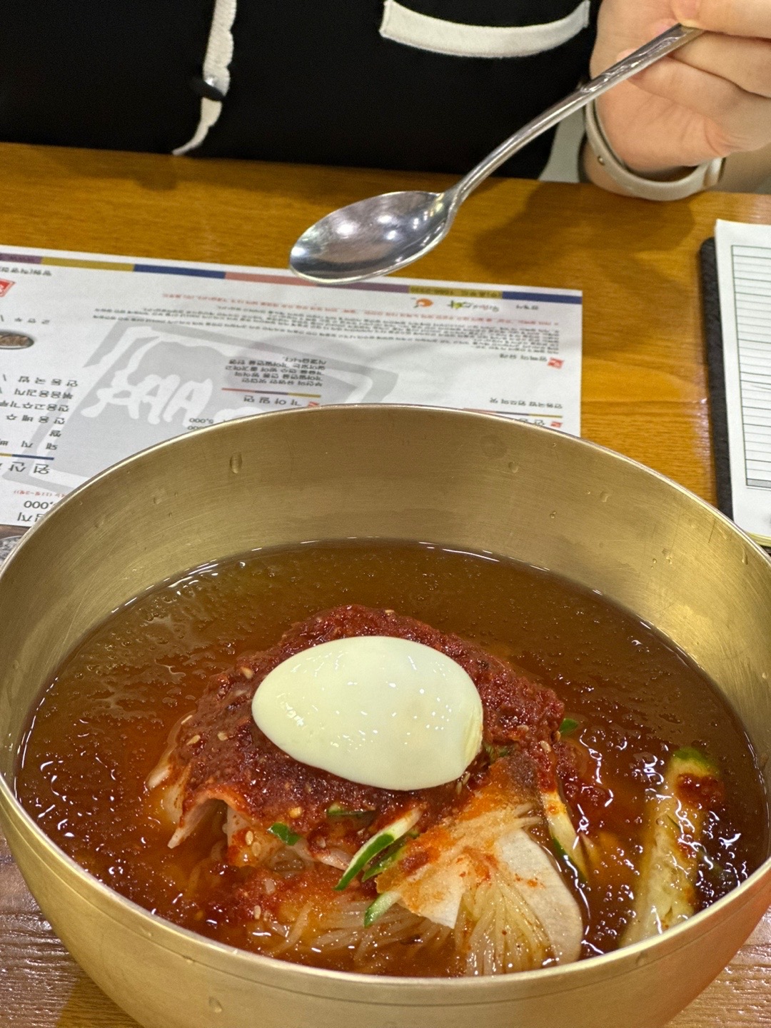 밀면이 너무 먹고싶었는데 진짜진짜 맛있어요 ㅠ 물밀면 곱배기 주문했고 맛있어서 5분만에 다