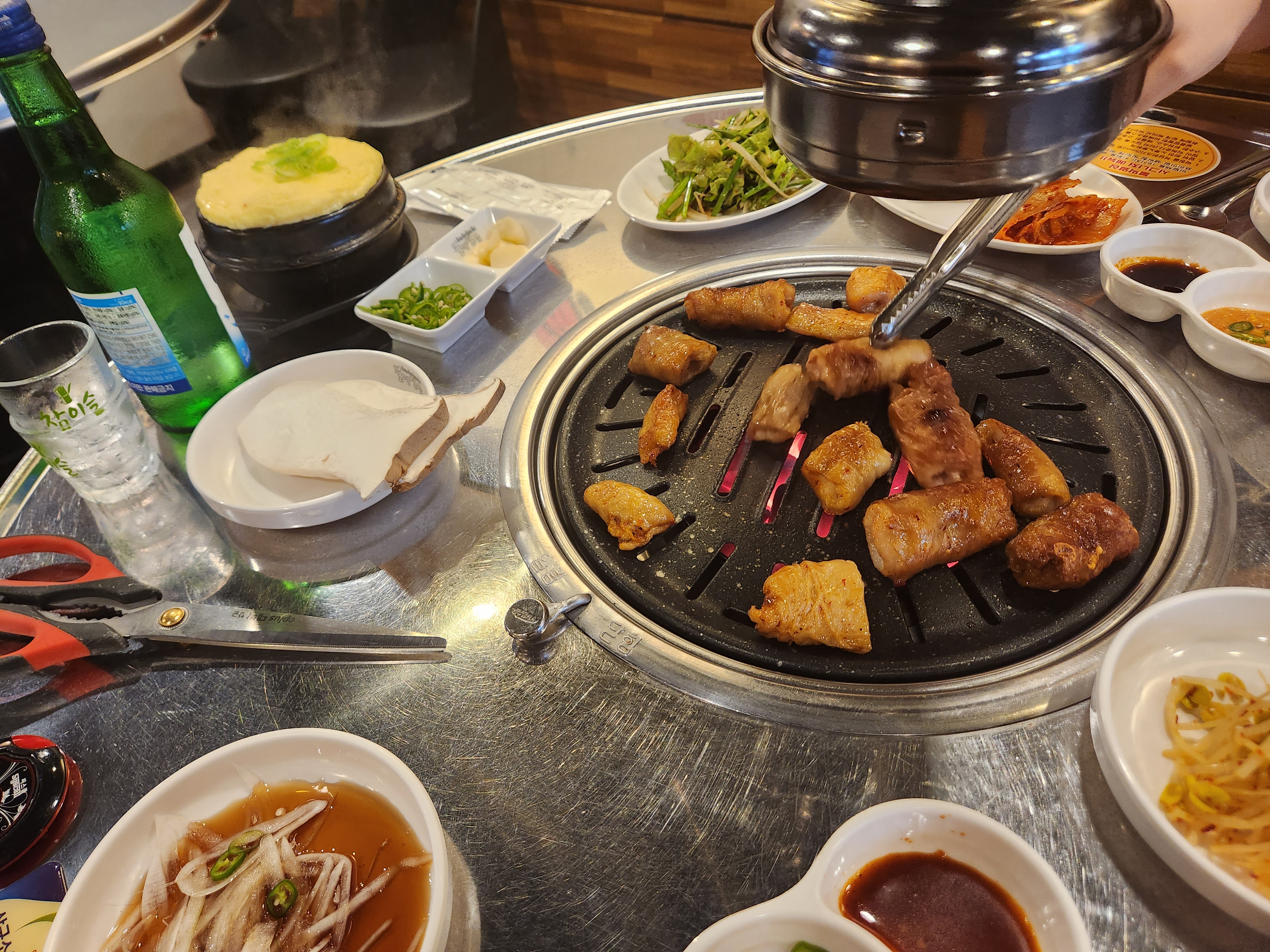 막창 냄새가 안나고 간단하게 먹기 참 좋은거 같아요! 밑반찬 구성도 좋도 기본 계란찜이 맛