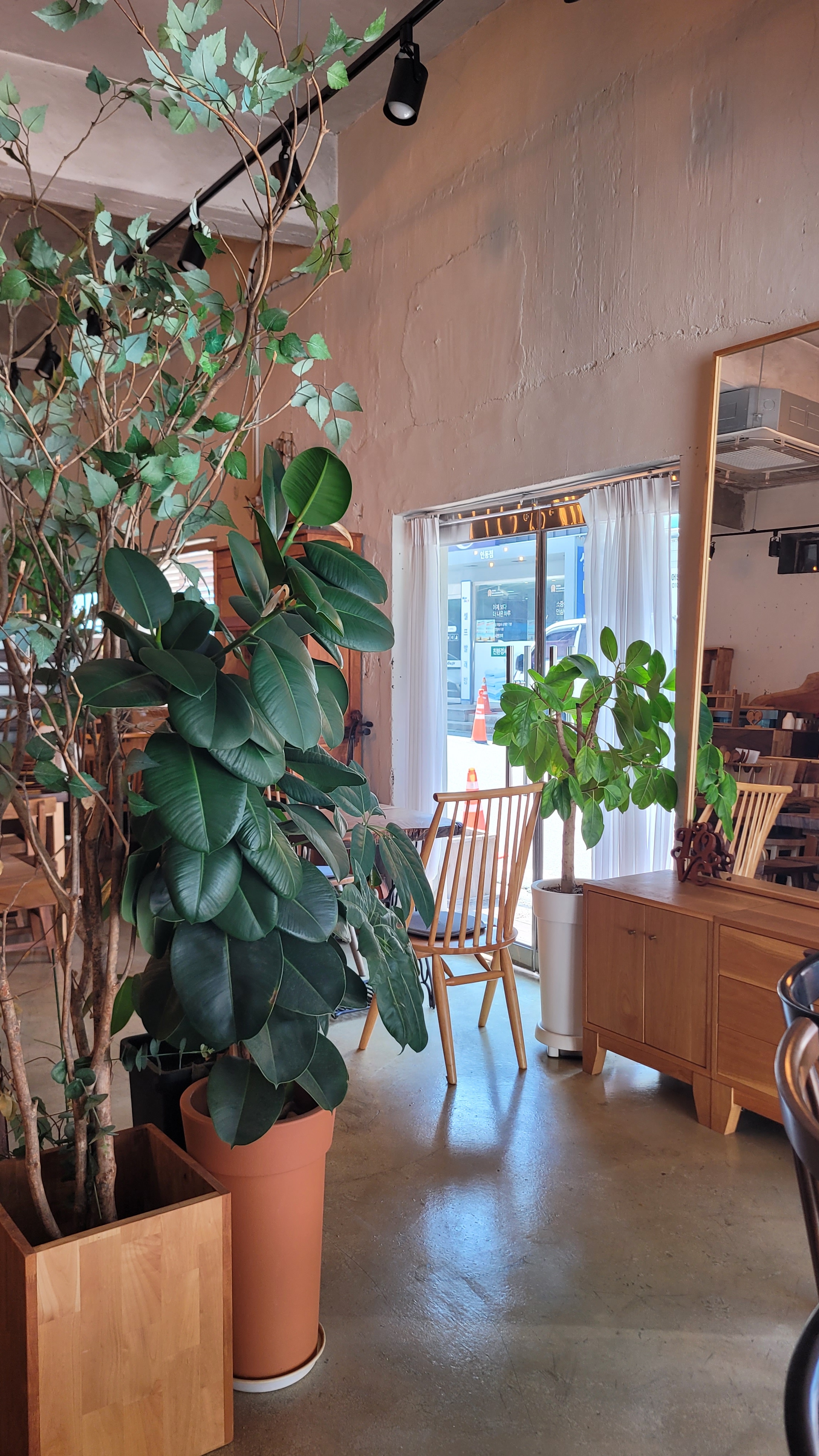 Visitor review