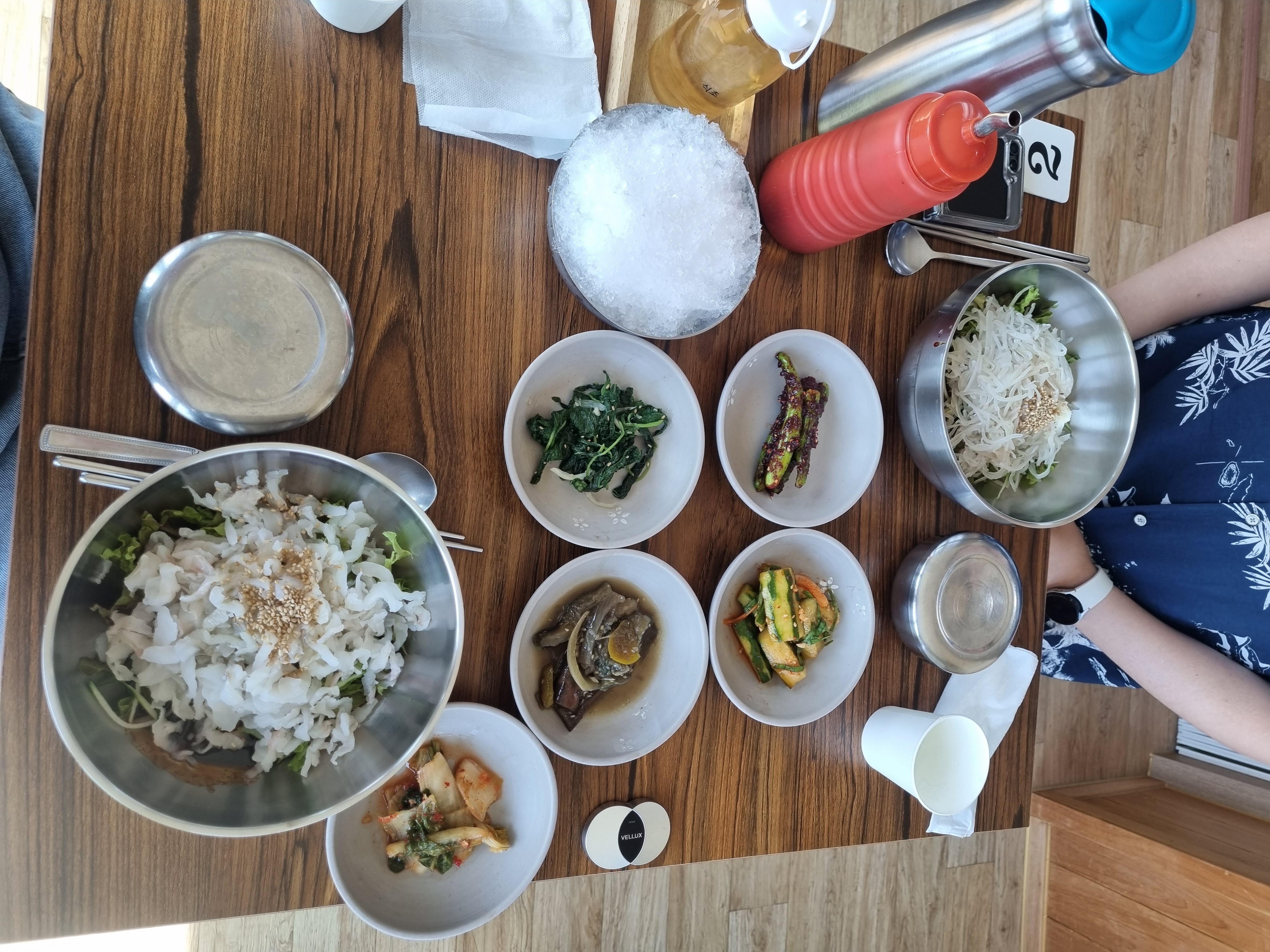 오징어물회 잡어물회 시켰는데 - 삼척항 맛집 신화횟집