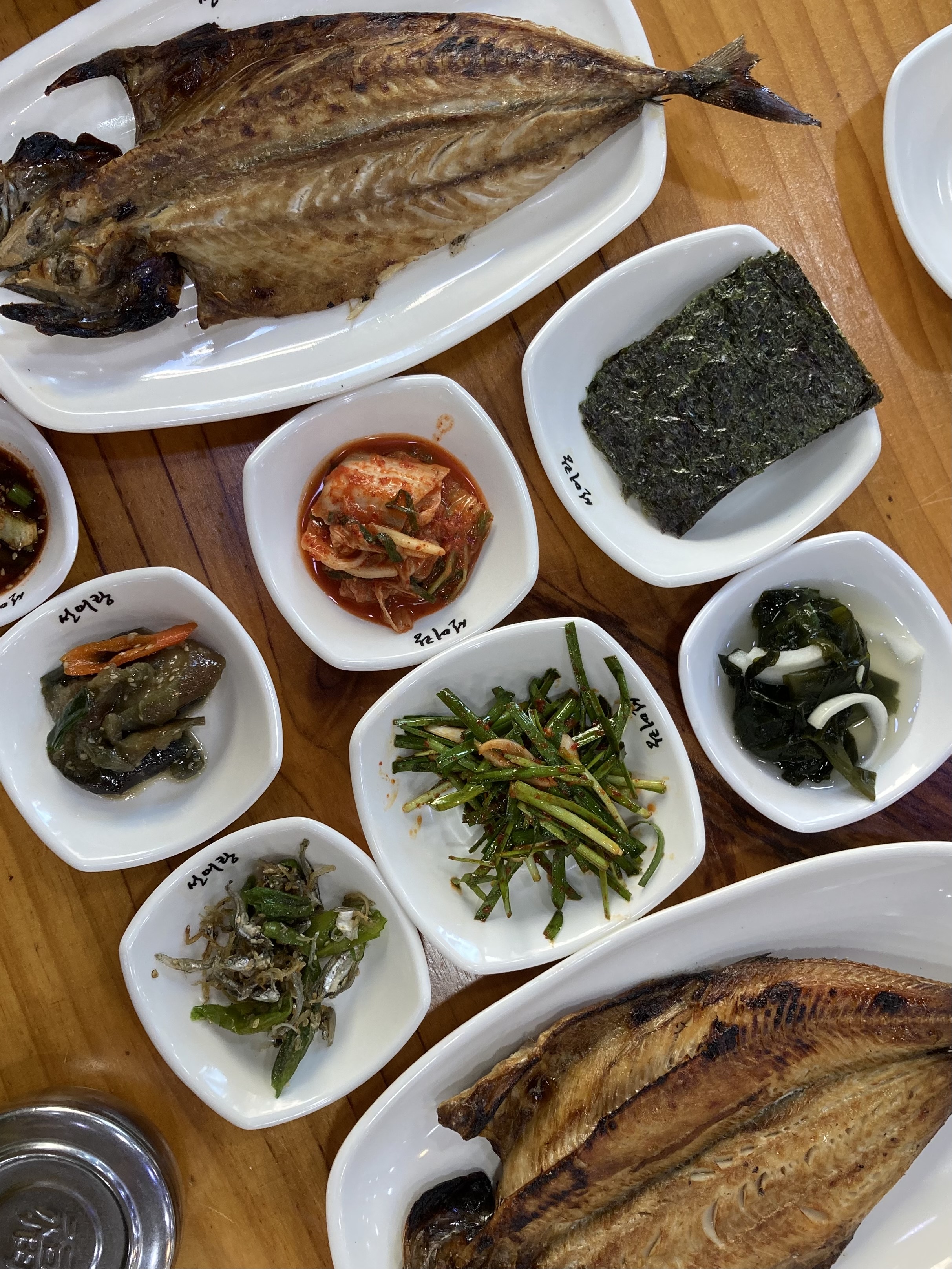 적당한 가격에 맛있는 생선구이를 먹을 수 있어요. 사장님께서 친절하시고 가게를 깔끔하게 유