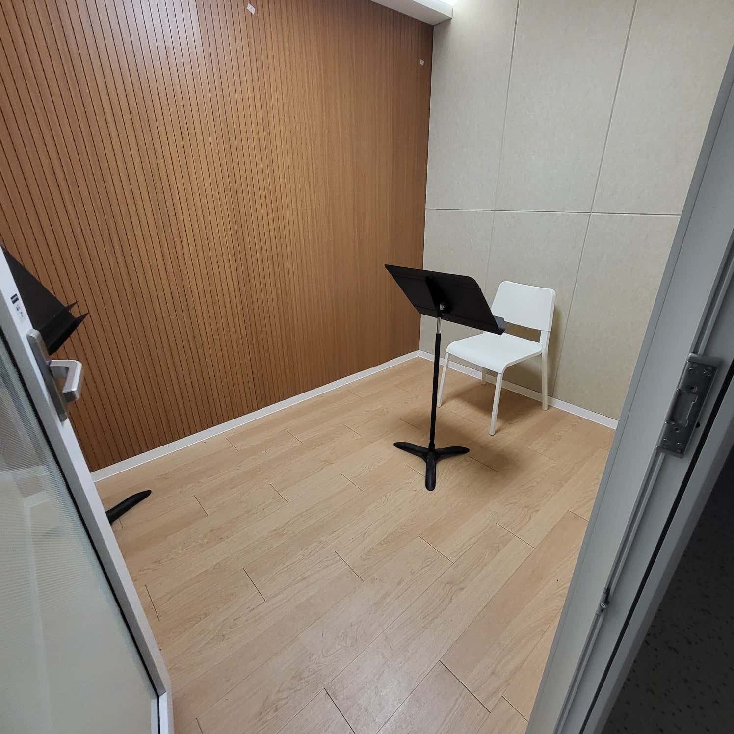 2번째 스튜디오 사진