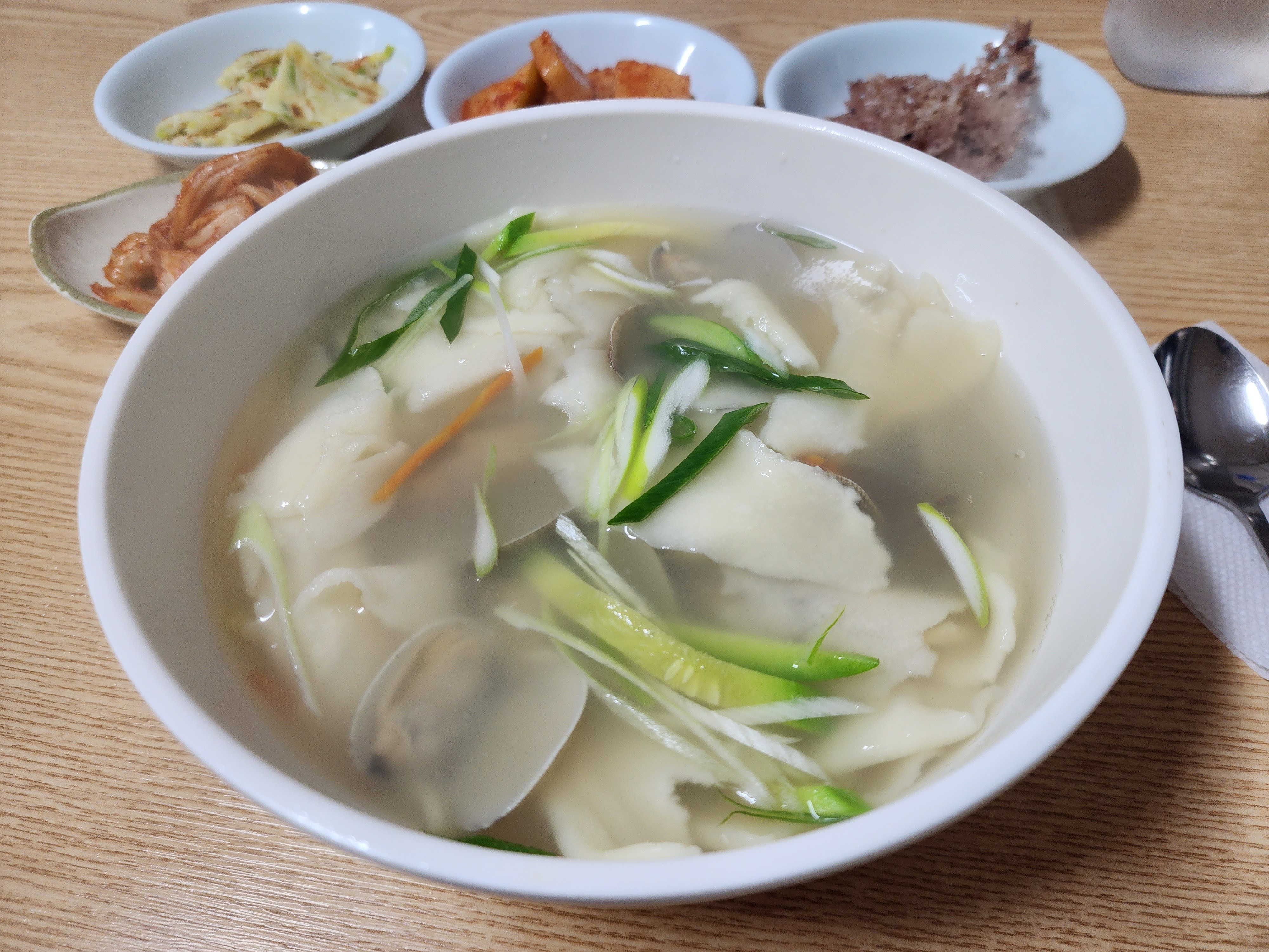 [양평역 맛집 쌍둥이손칼국수] 직접 가본 로컬 리뷰