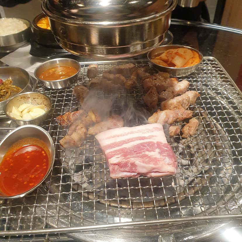 axb****님의 뿔난돼지 리뷰