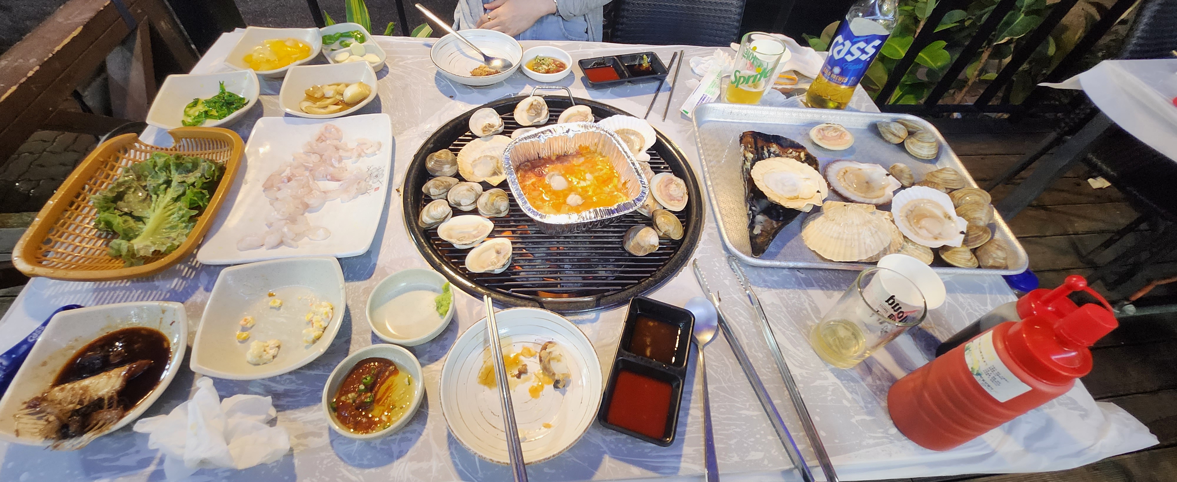 경남 창원에서 삼척, 강릉 여행길에 들렀던 가게였습니다 - 삼척항 맛집 삼척조개구이 회 무한리필