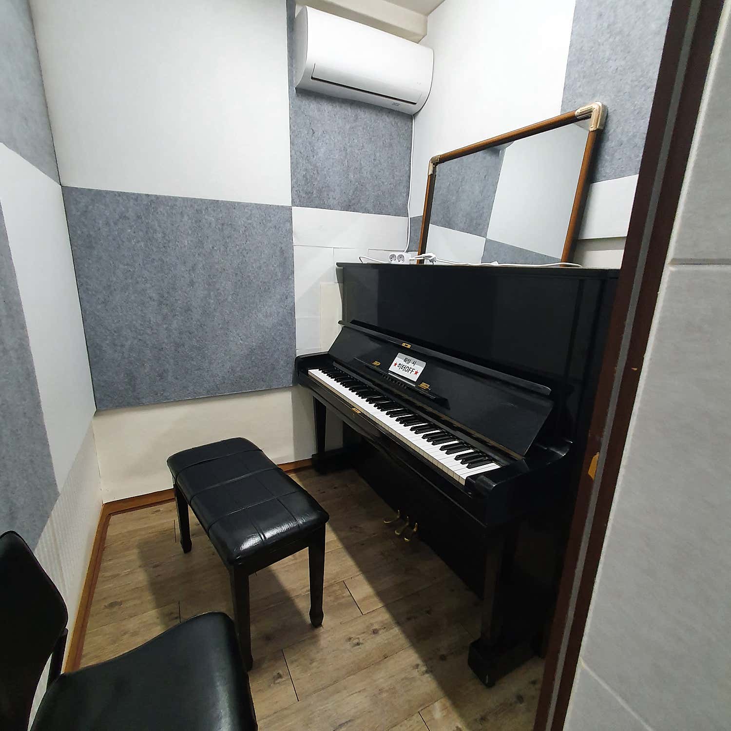 2번째 스튜디오 사진