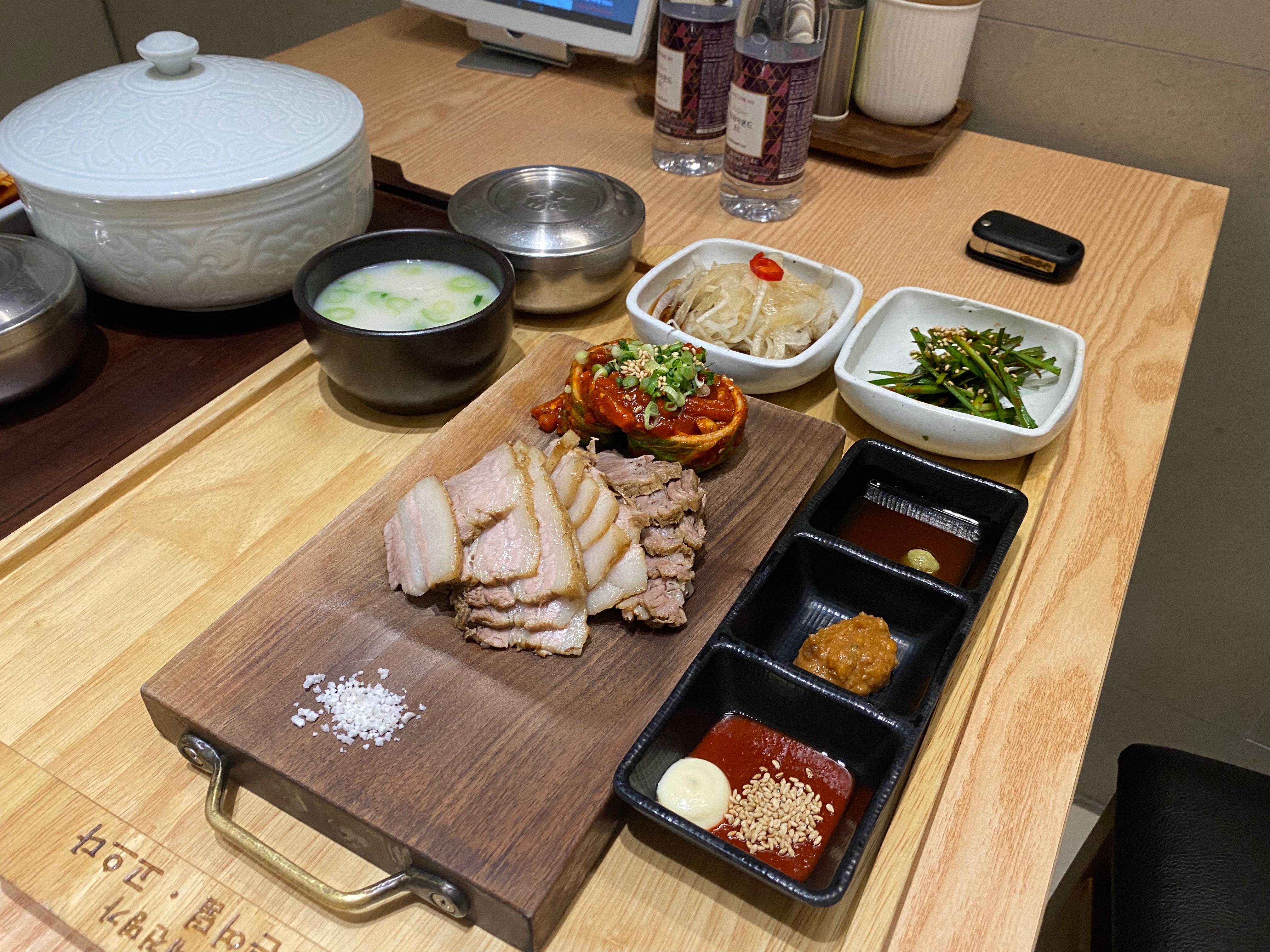 맛있었어요 ~! 매장이 청결해서 좋았고 화장실도 깨끗했어요. 그리고 부산에 산지 n년째인데