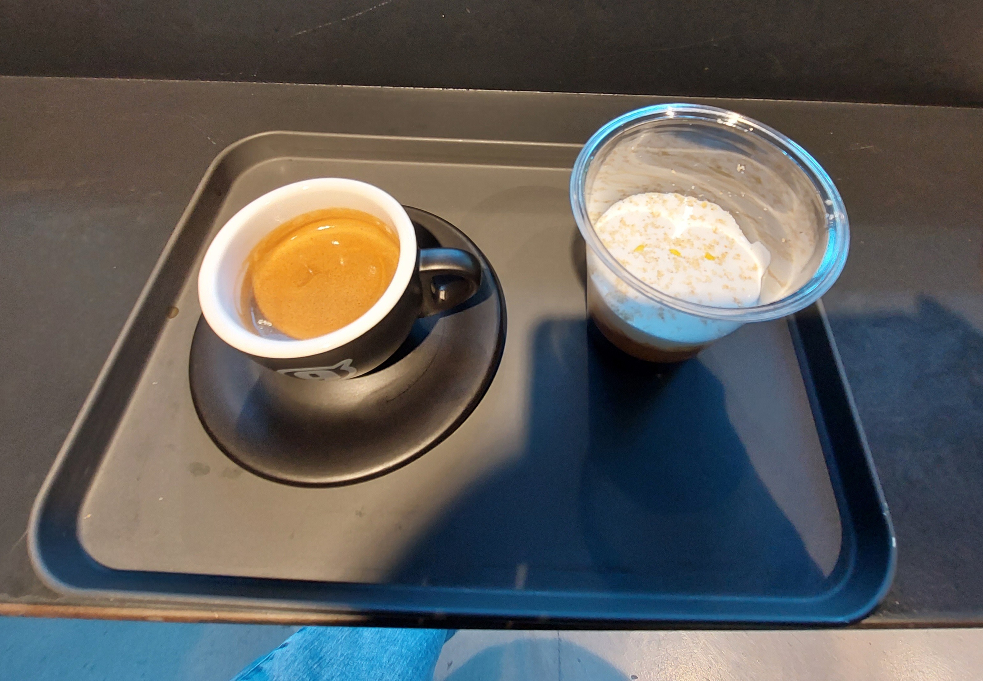 [경리단길 맛집 커피나인 이태원] 직접 가본 로컬 리뷰