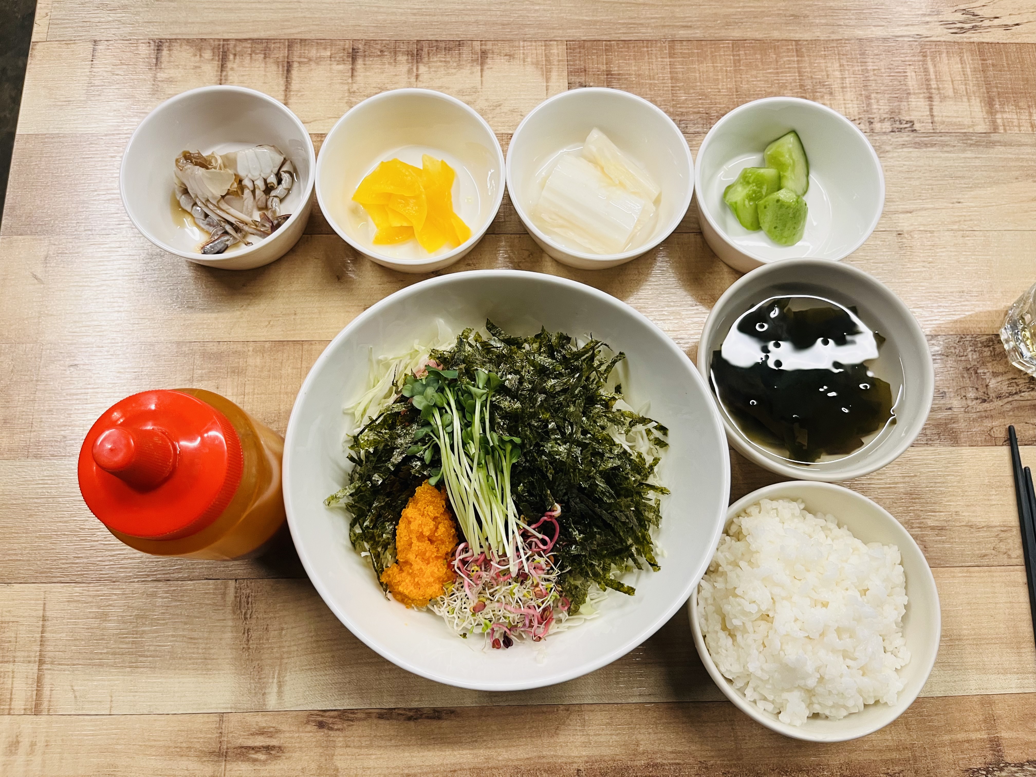 여기 해동용궁사 근처 참치집은데 저녁 식사도 괜찮아요 참치 많이 줍니다. 이틀 연속 여기서