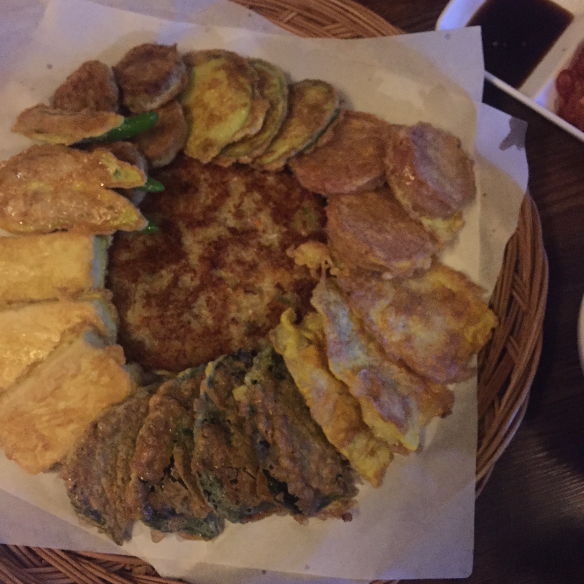 비 오는날 생각나는 막걸리에 모듬파전~ - 천호동 맛집 이차전