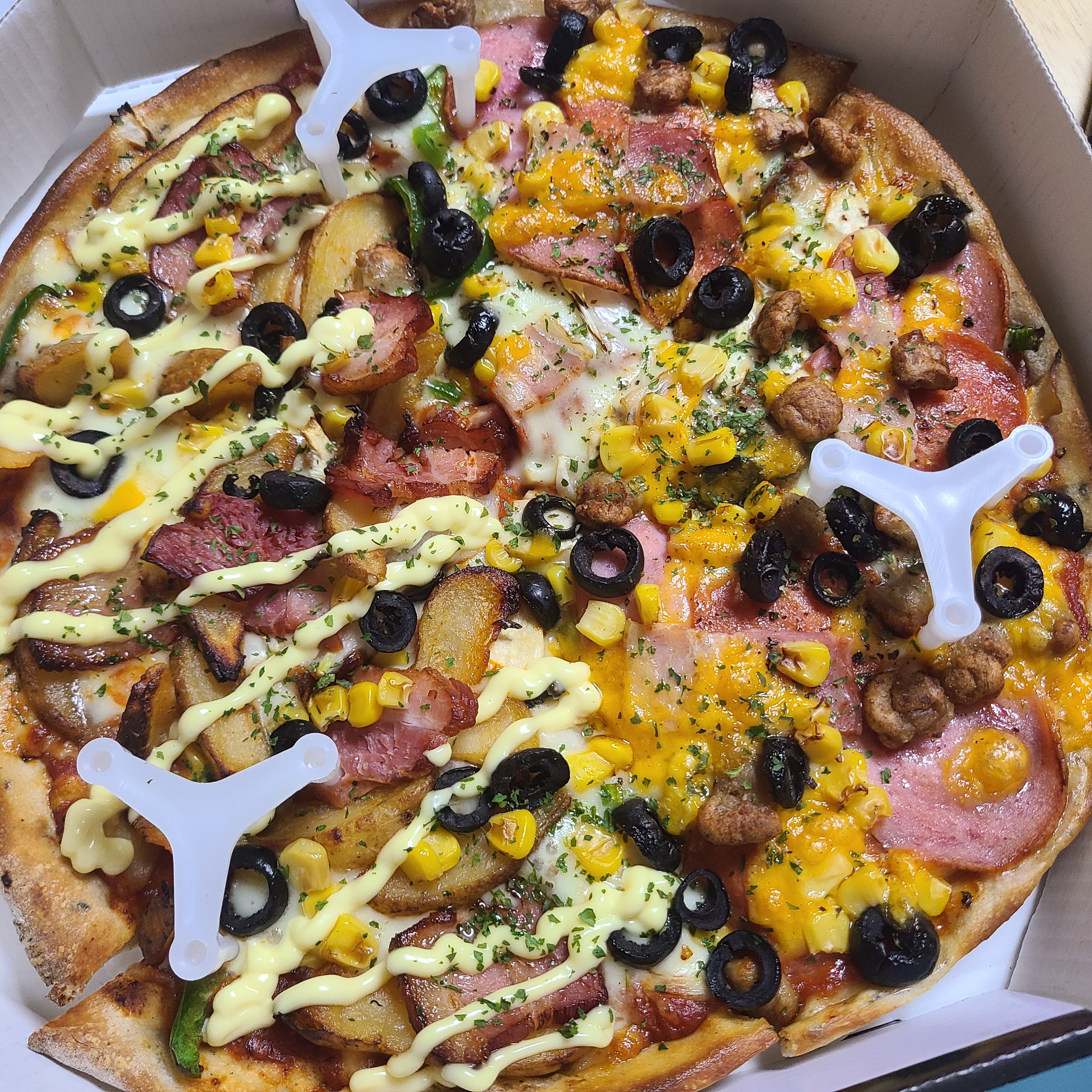 반반피자 17,900원 - 천호동 맛집 피자보감 강동구본점
