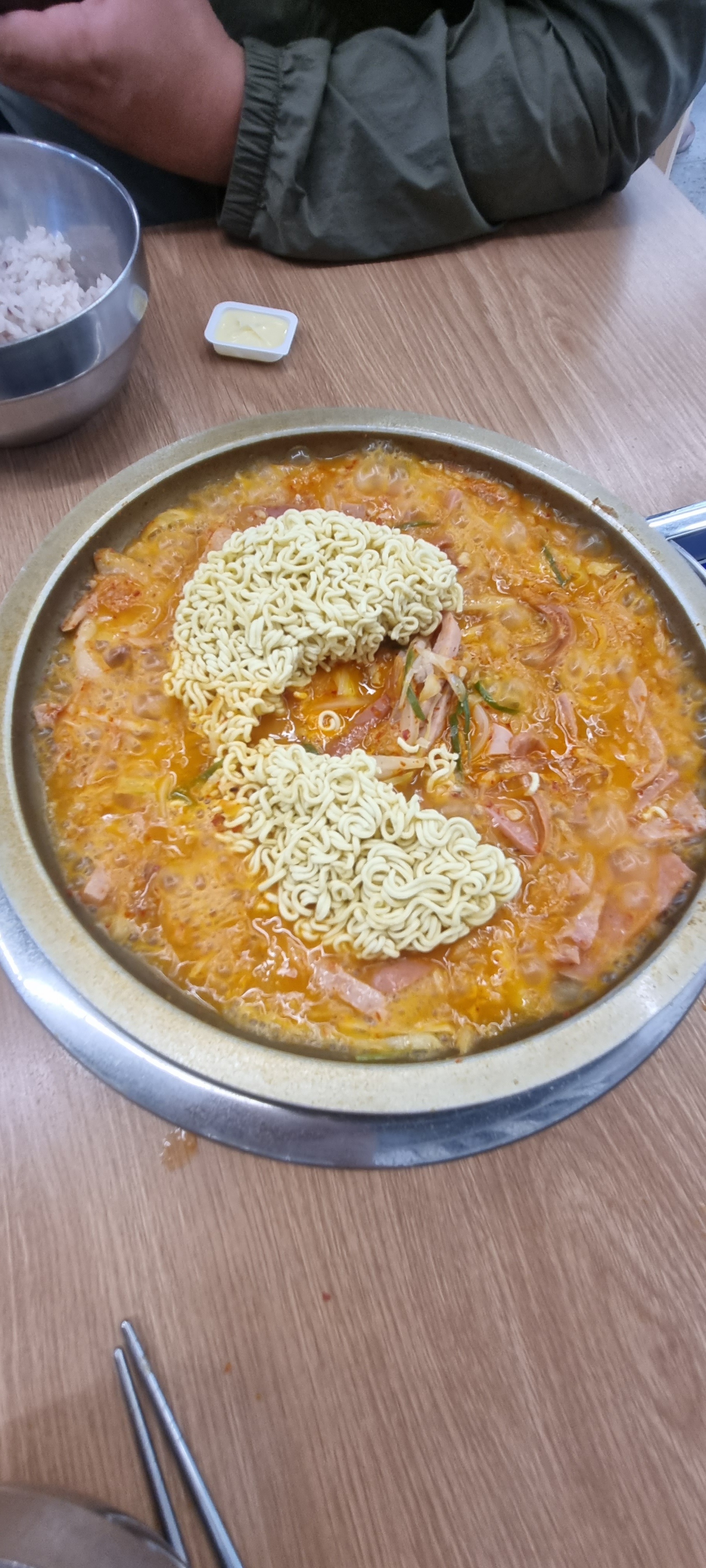  봉명역 맛집 엉클부대찌개 쌍용점