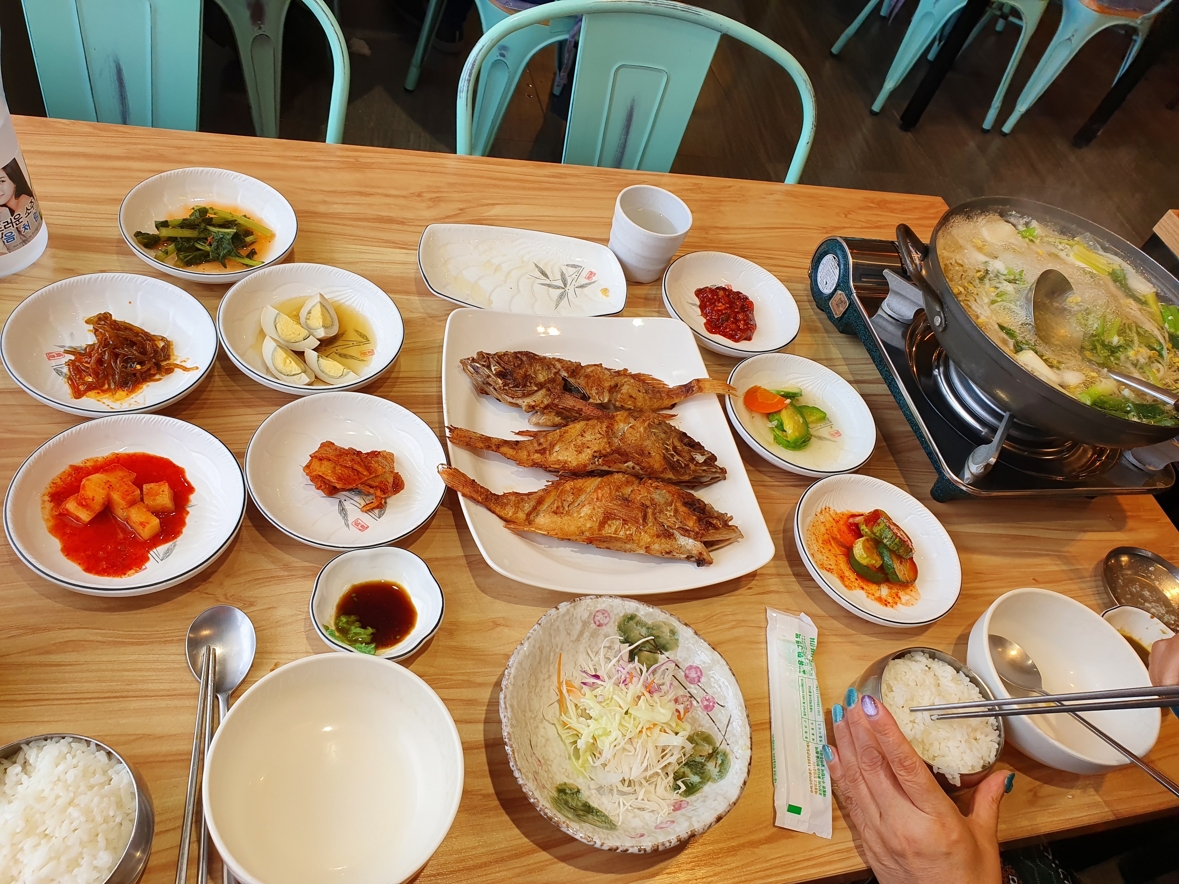 정말 이럽게 슴슴하고 담백한데 맛있을줄이야 - 삼척항 맛집 삼정식당