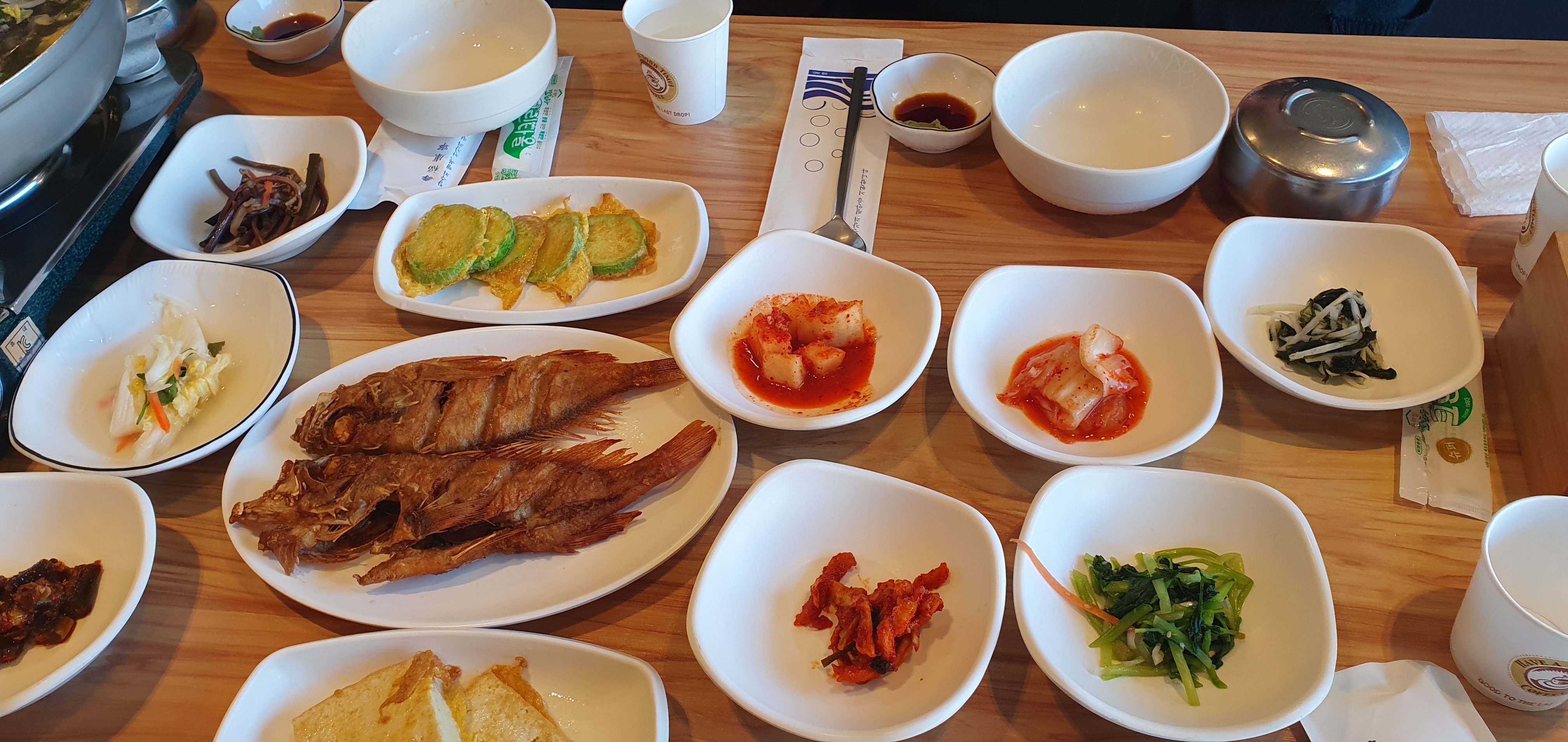 생태탕 지리로 먹었어요~ 비린내 없이 깔끔하니 맛있어요~ 생선 잘 못먹는데도 괜찮아요~ 열