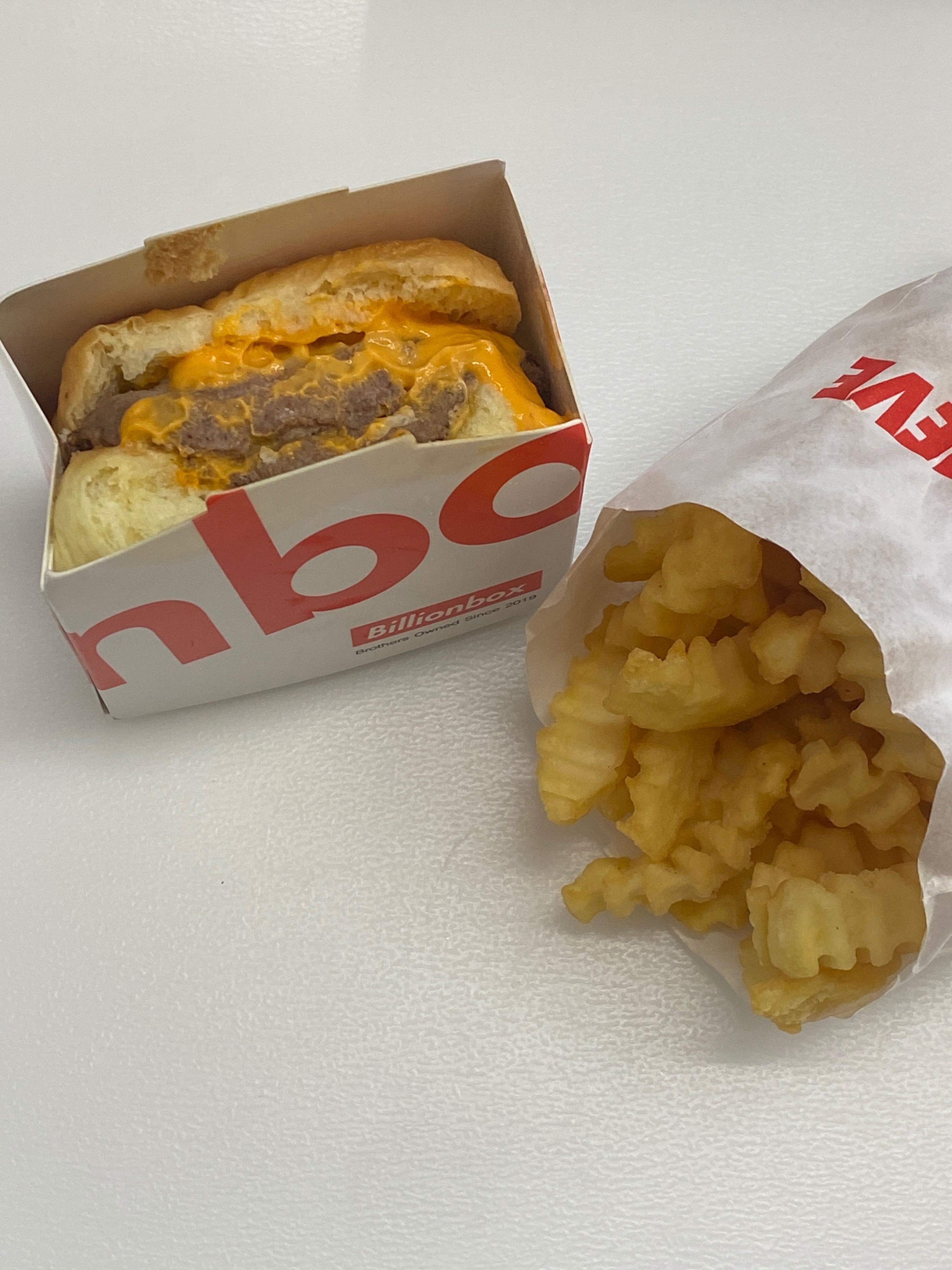 [경리단길 맛집 빌리언박스] 직접 가본 로컬 리뷰