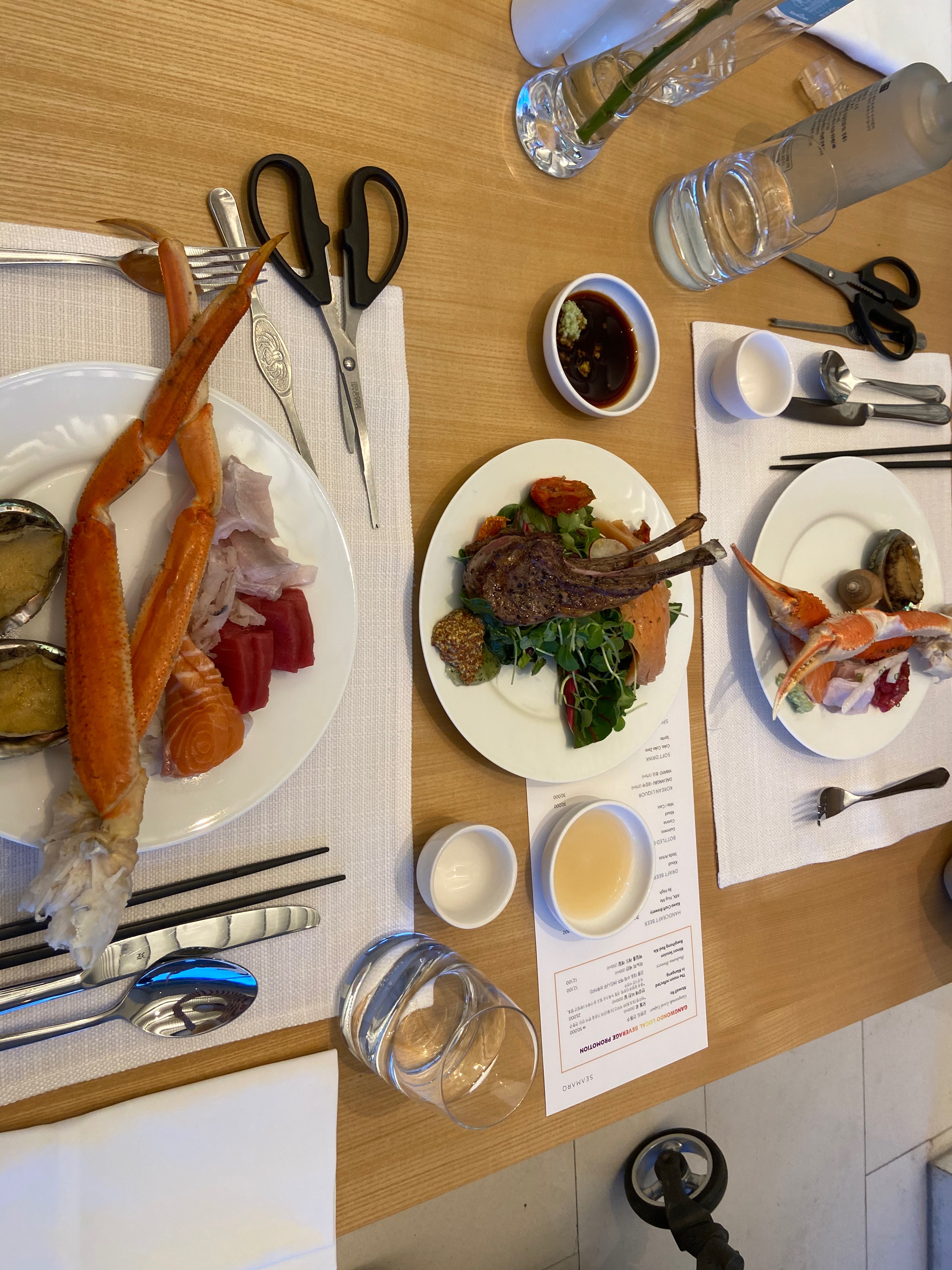 가격대비 너무나 만족스런 식사였습니다. 양갈비 냄새안나고 맛있었고, 디저트류 좋아하지 않는